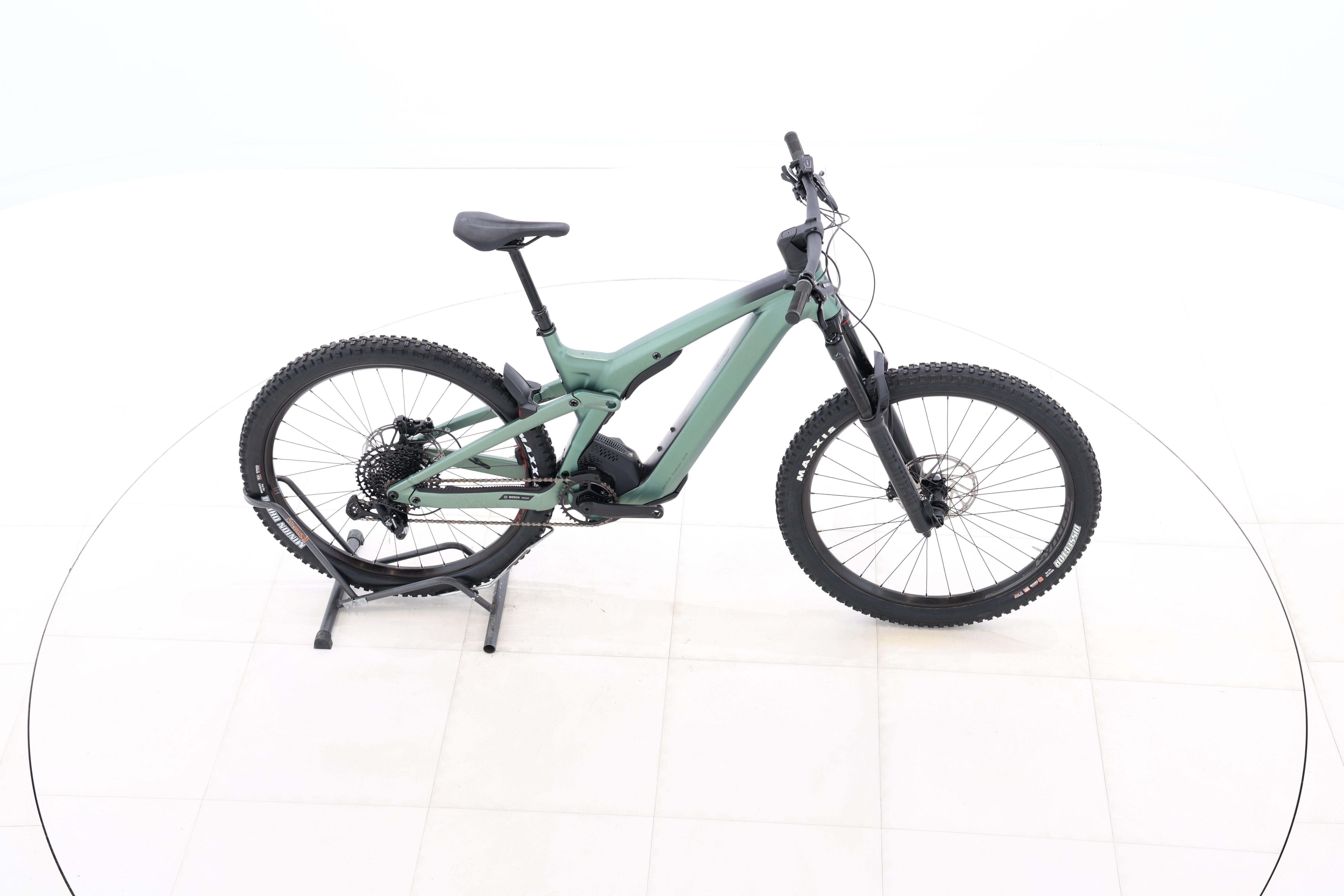 e450649e-9268-4e84-a7c9-fd6d665b8ef8