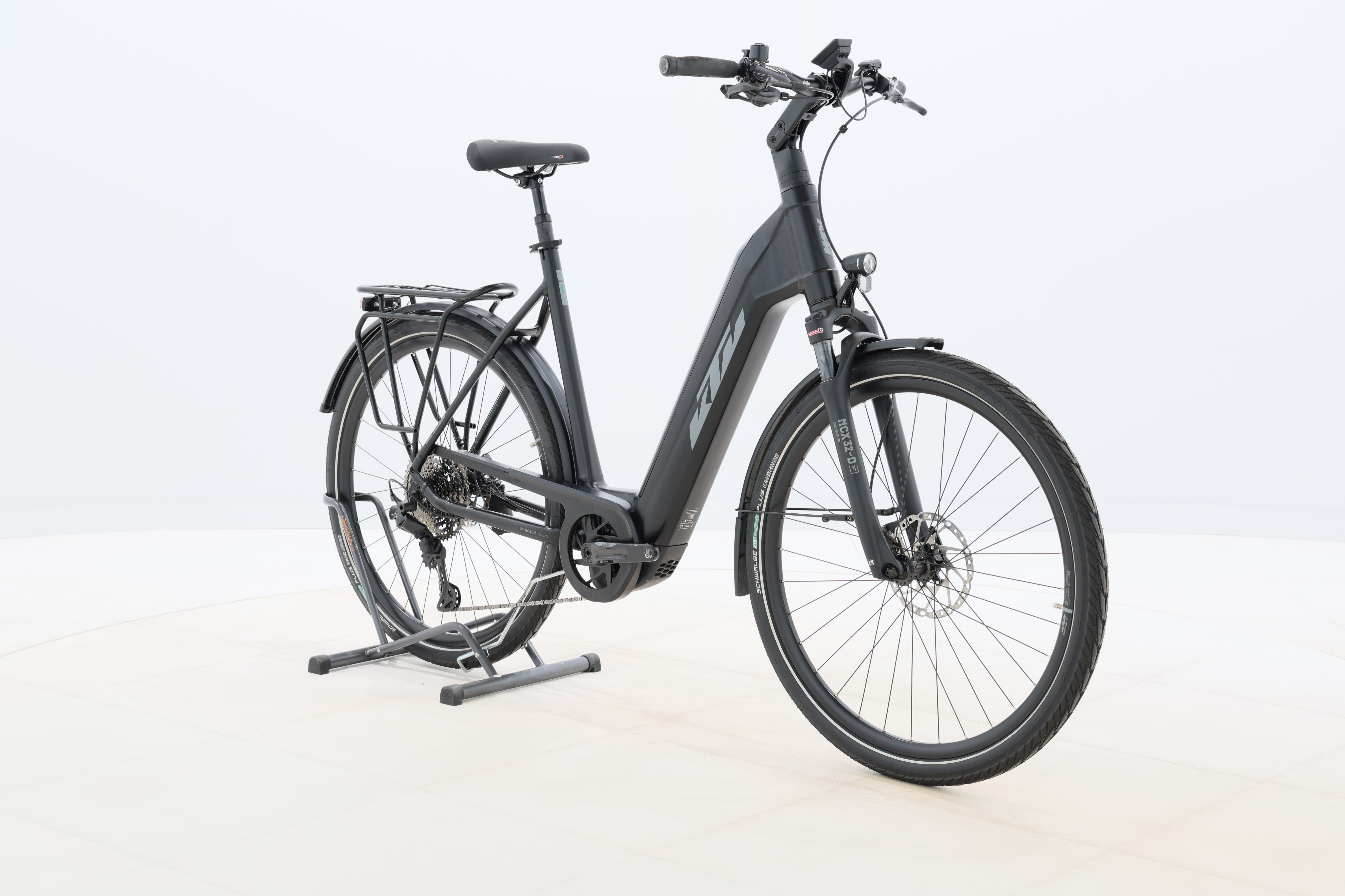 b6fed37f-b1a6-43e0-b051-a0324844d341