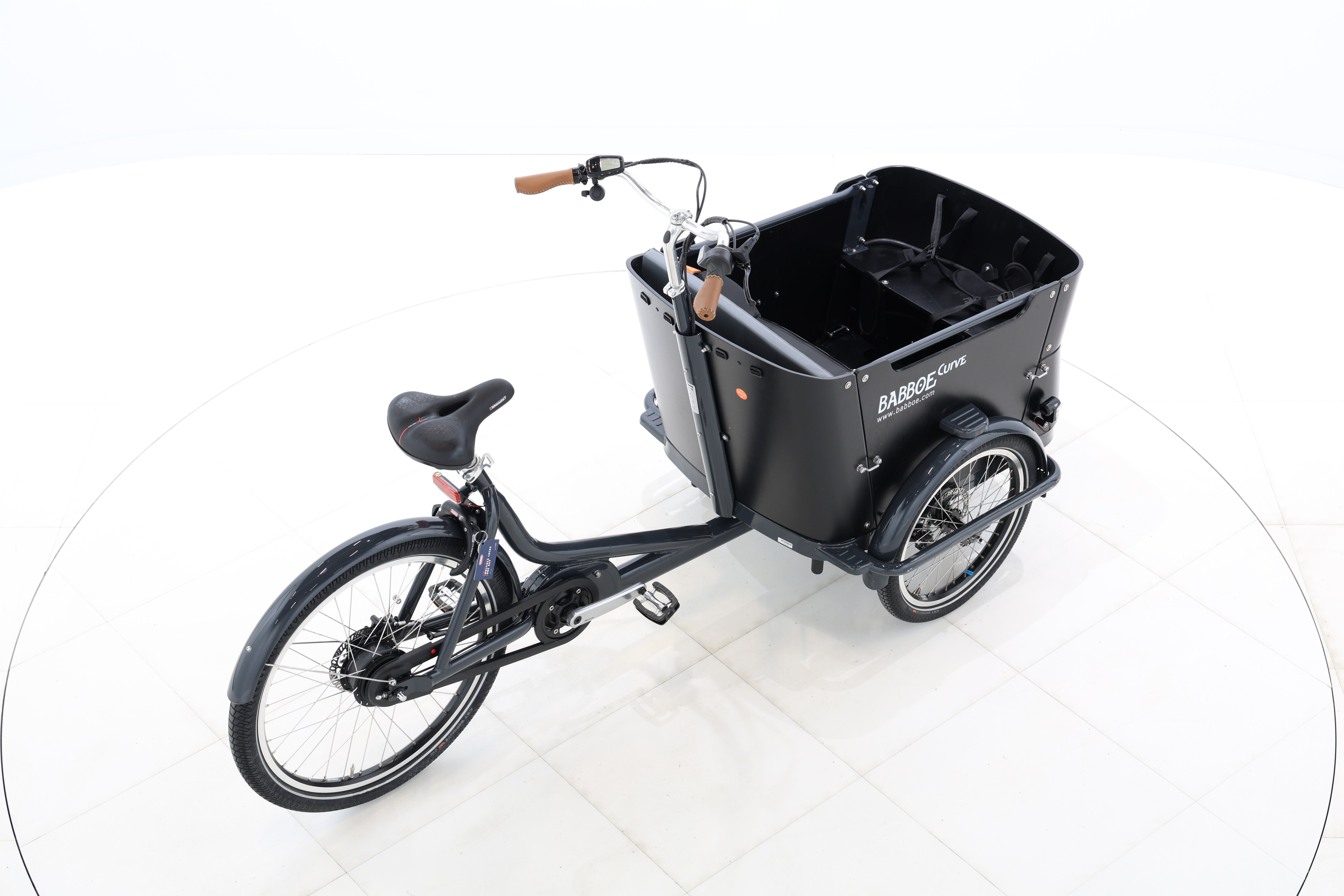 8ba16152-3525-4880-bbba-68c0a6f1b675