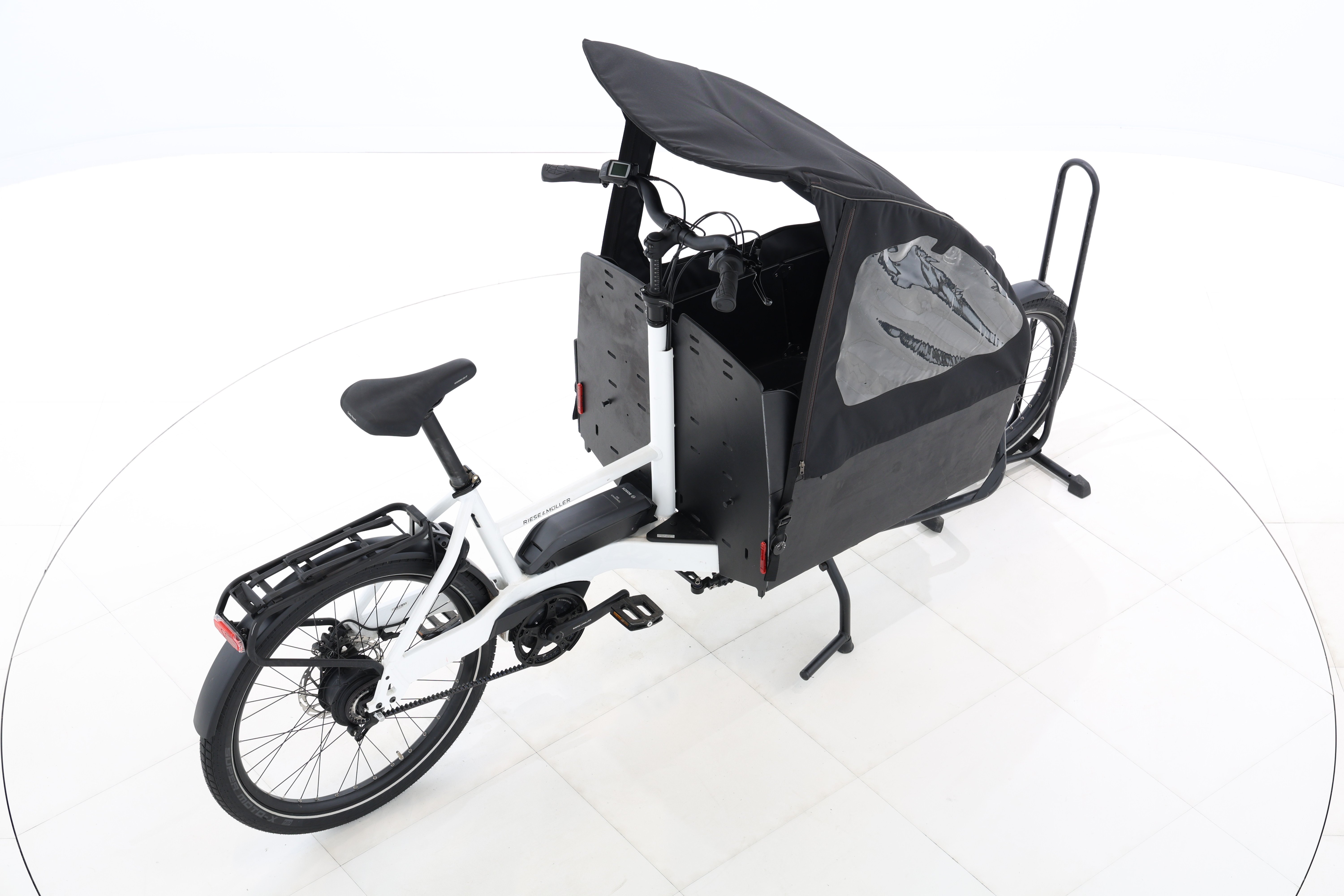 fd40fe11-853f-4b75-9a3c-d29ec31b2cc0