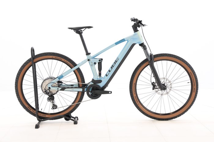 Cube Stereo Hybrid 120 Pro 625 2023