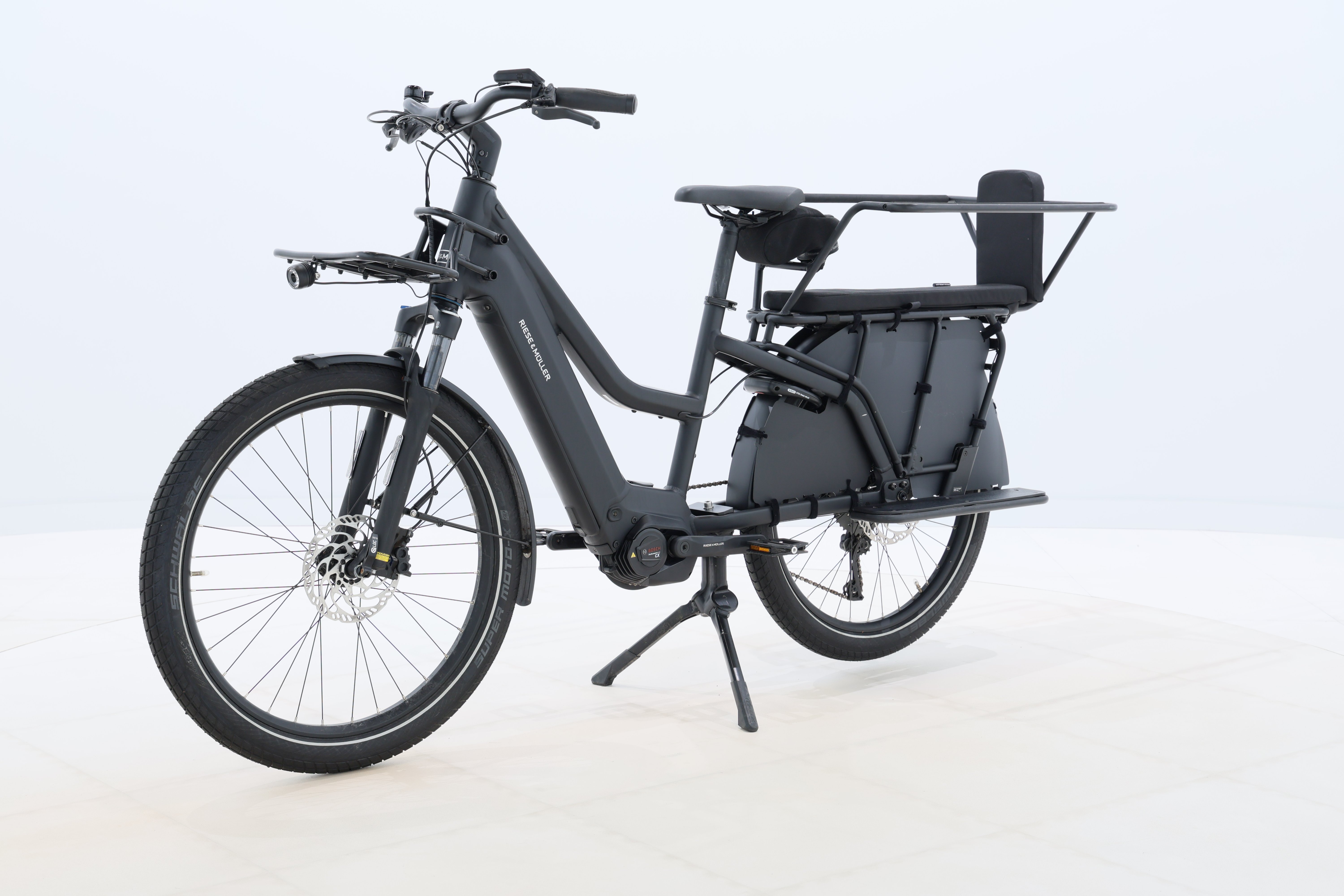 682722ad-8c37-43a6-b7b3-8b681bbb254a