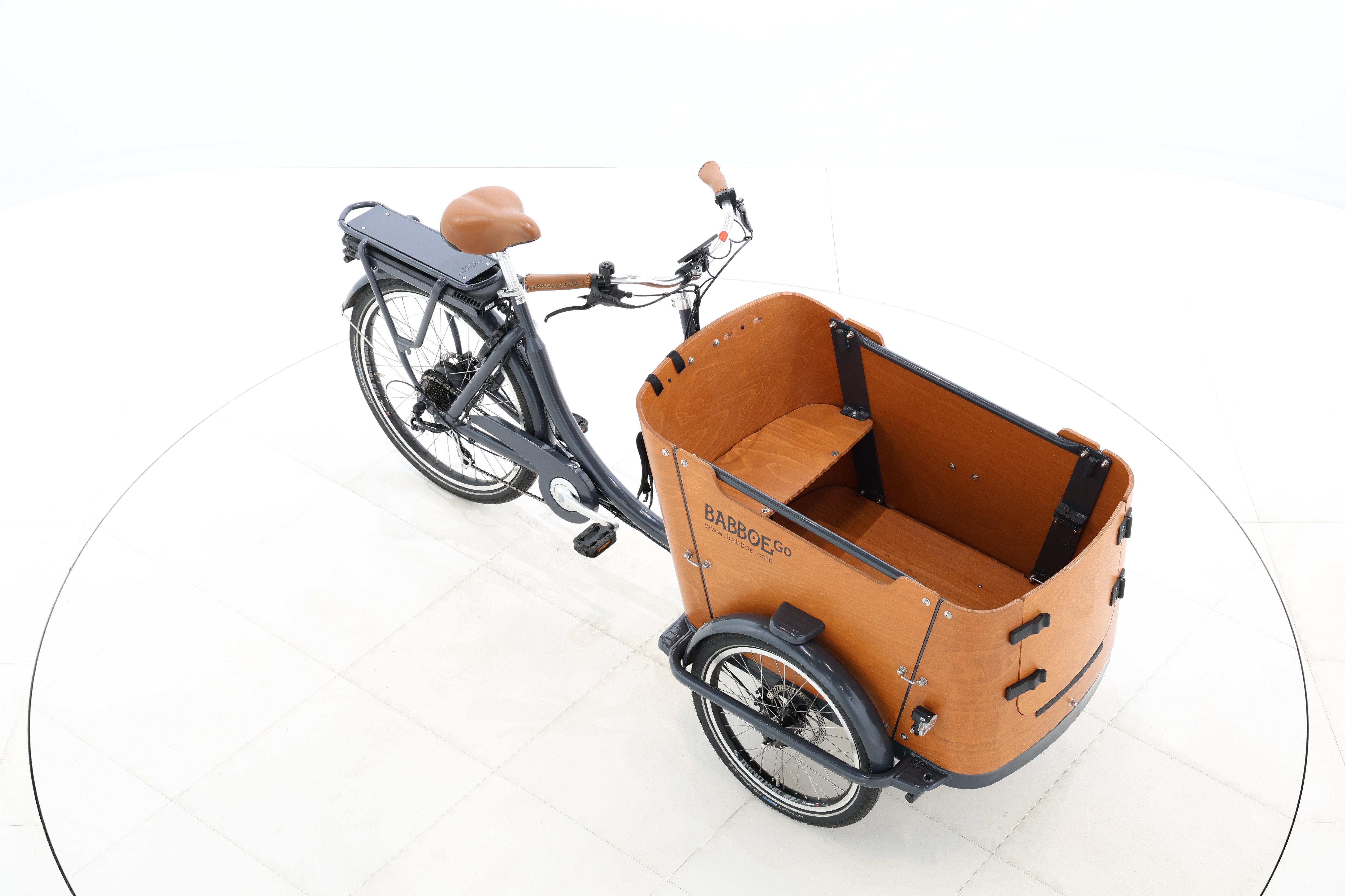 05a373e0-2fb0-4941-97e1-802c2a111e8d