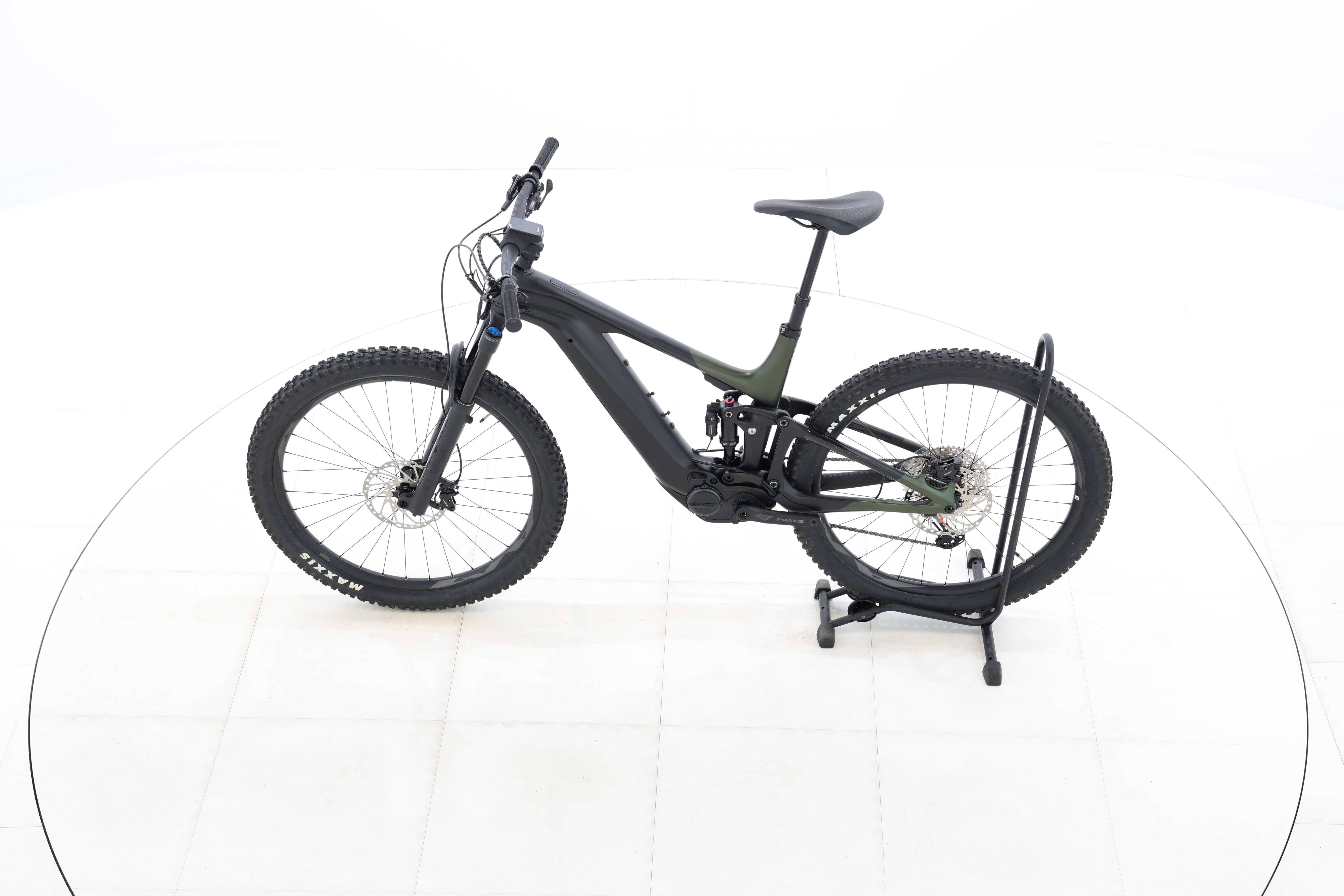 d03cc59d-690b-4d80-801b-66b1a40e77b8