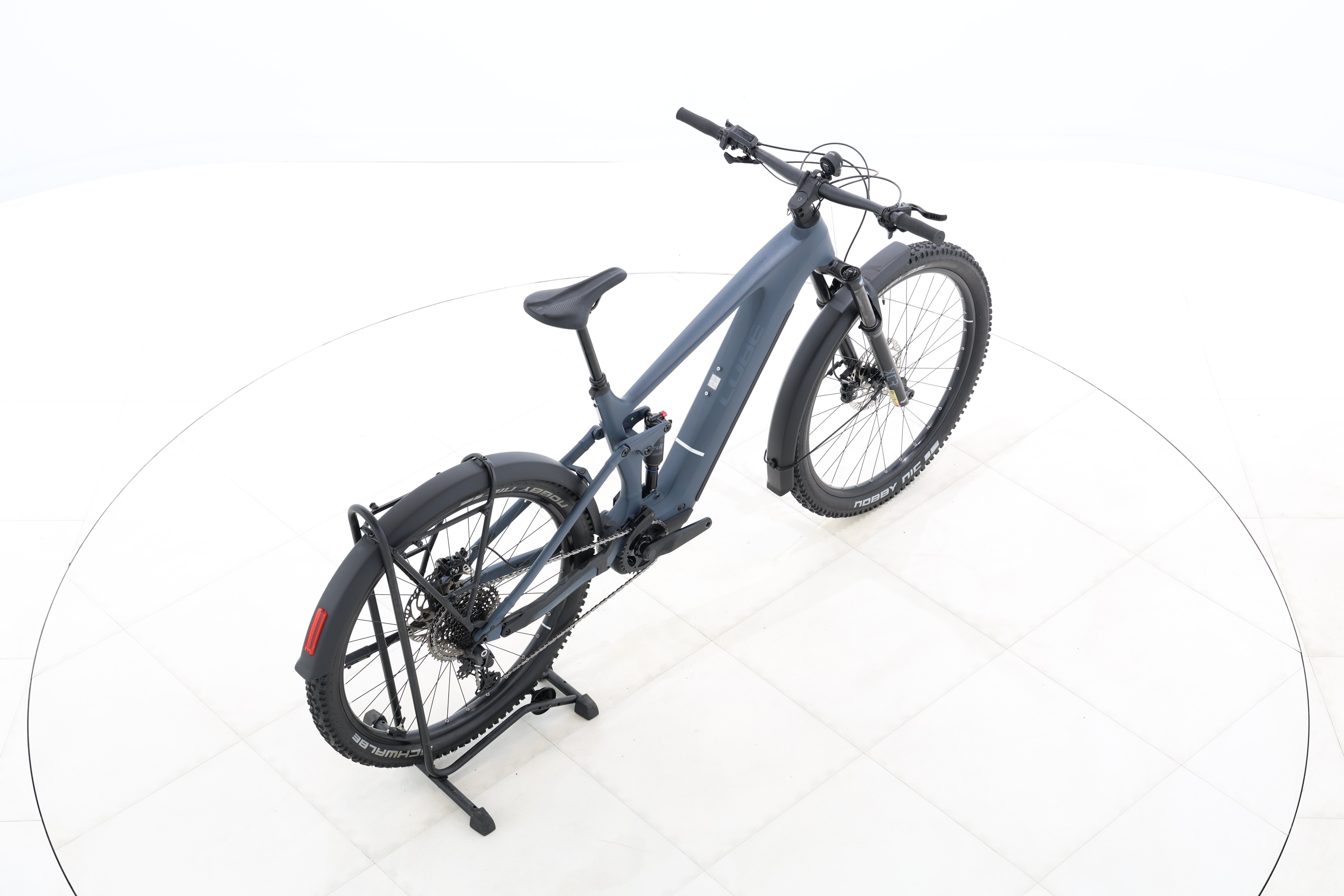 3f5cd1e7-e868-4bb9-b8c5-0ffb56fc099a