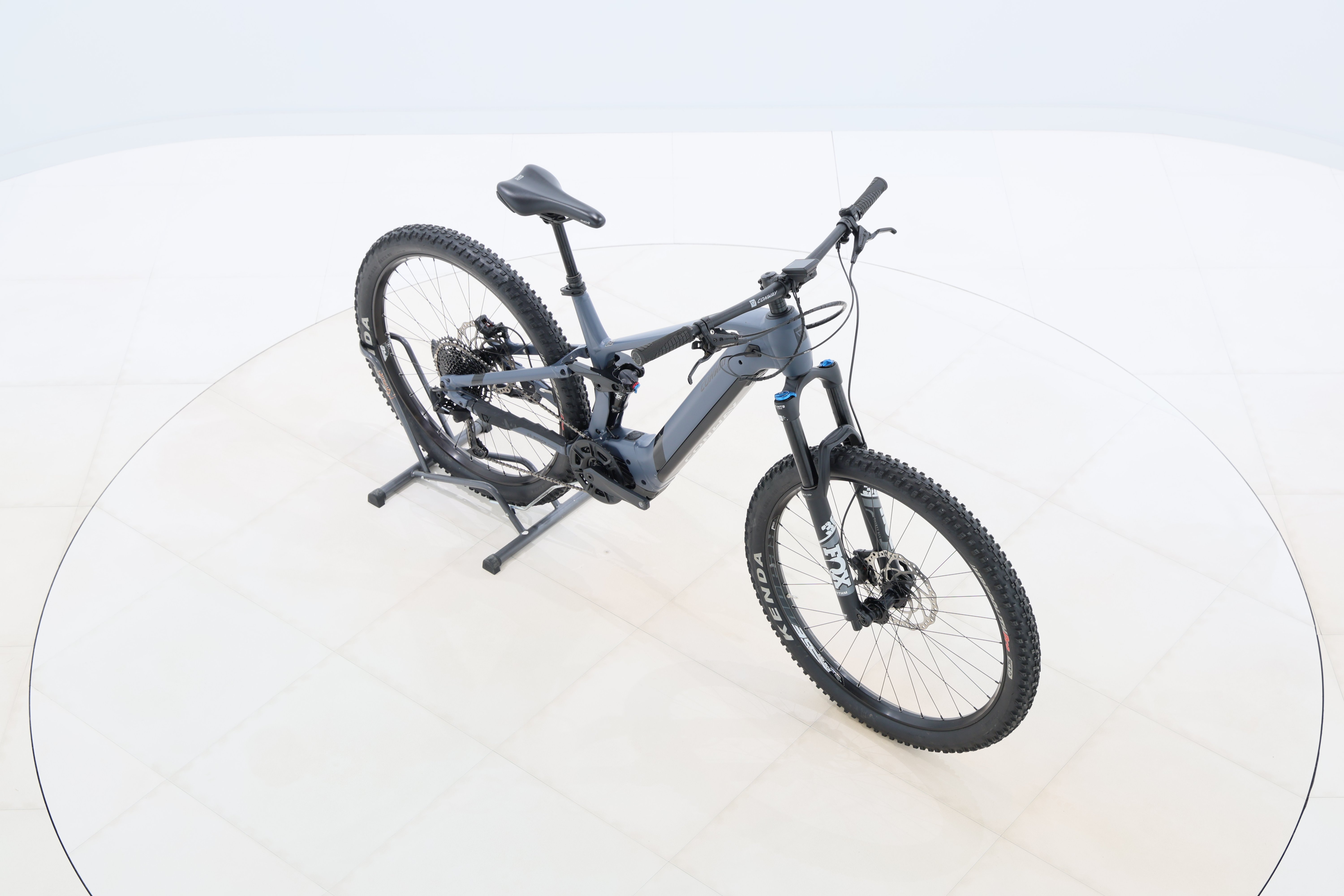 f5e304fc-b51e-4996-86f0-b57f816eb703