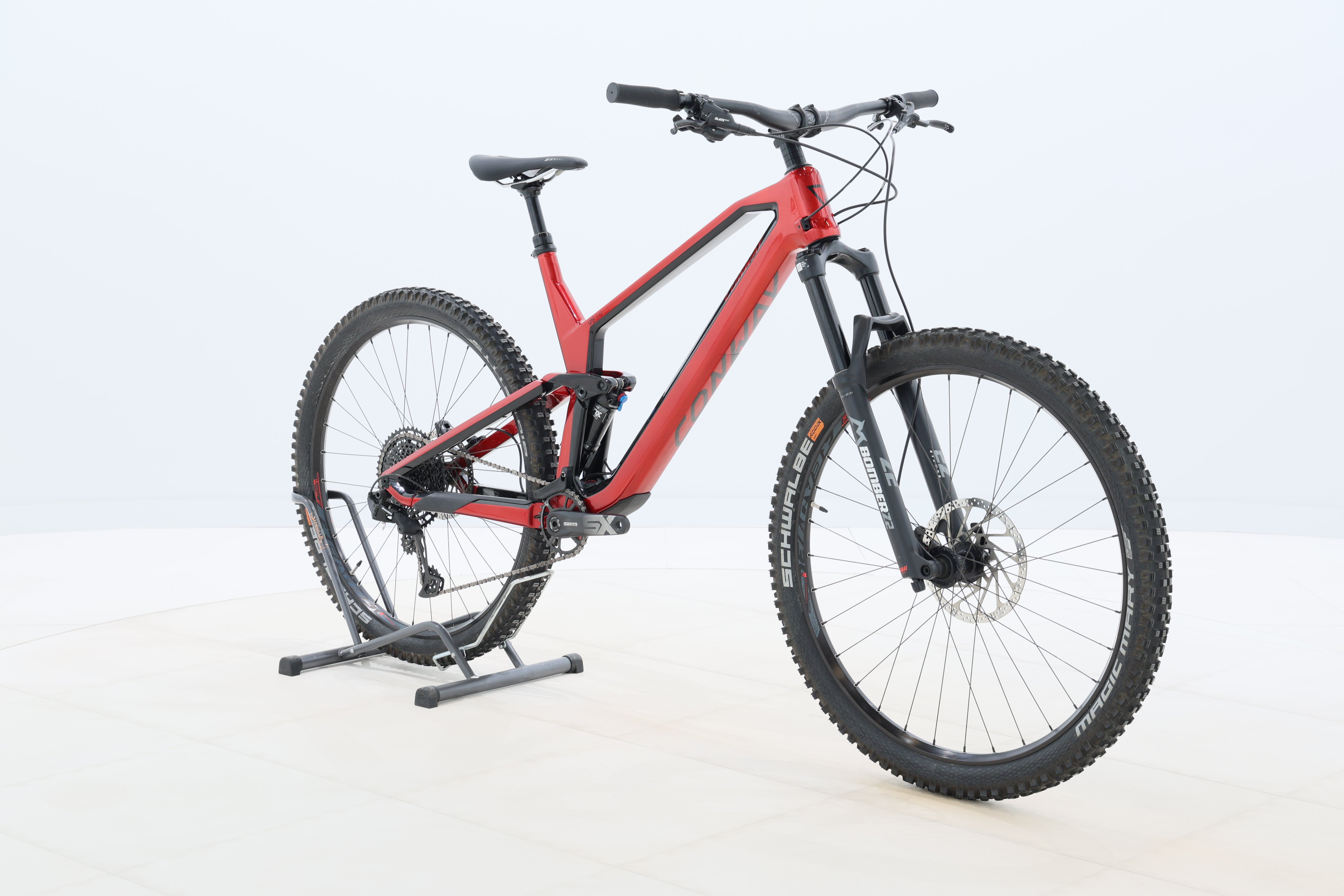 0f8aa53a-6333-4e8f-a3a9-024621e0f8b6