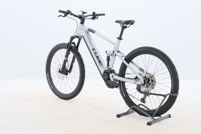 Cube STEREO HYBRID 120 RACE 750 2023