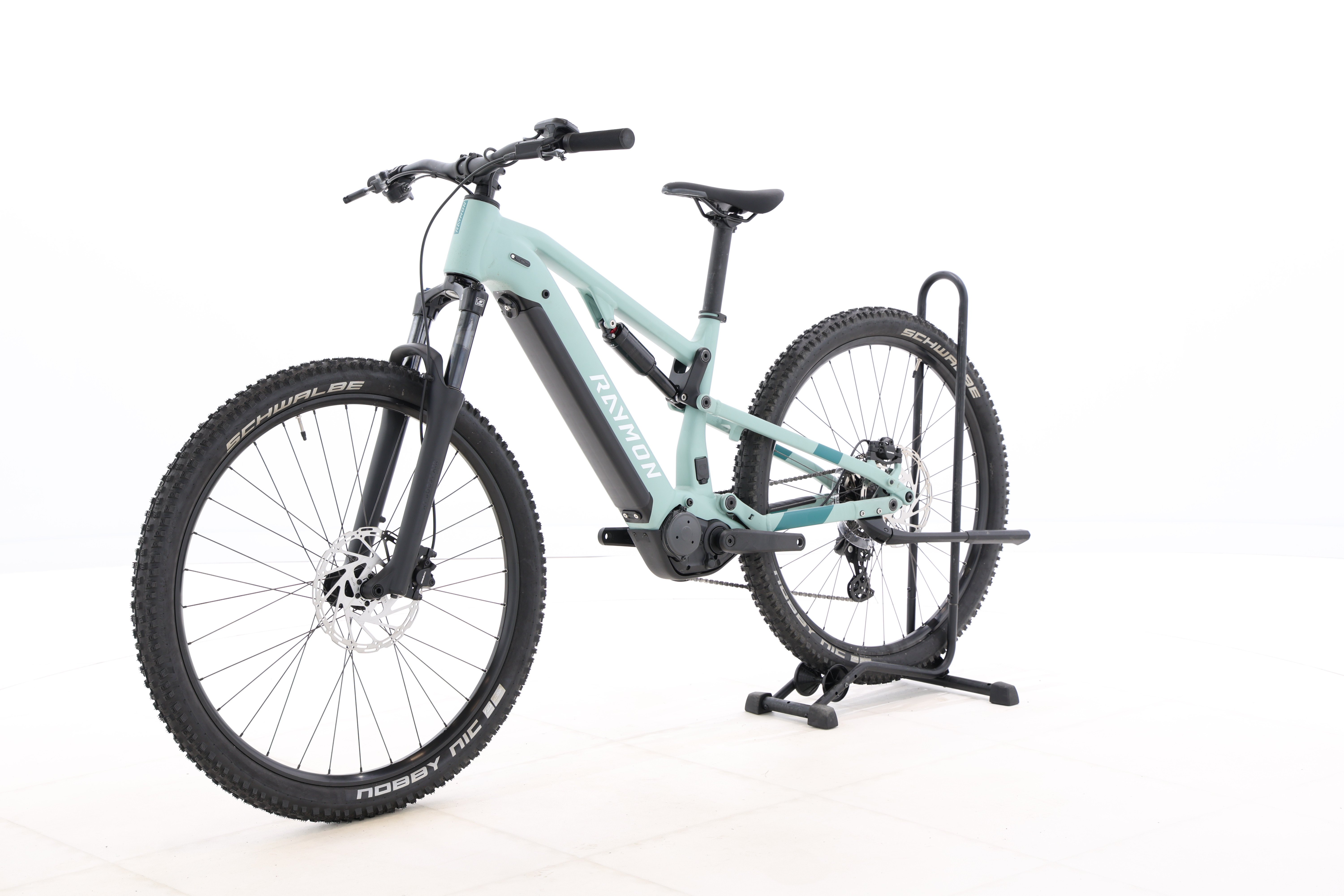 c06587a3-4e3d-414c-bf43-2d641ee9b75c