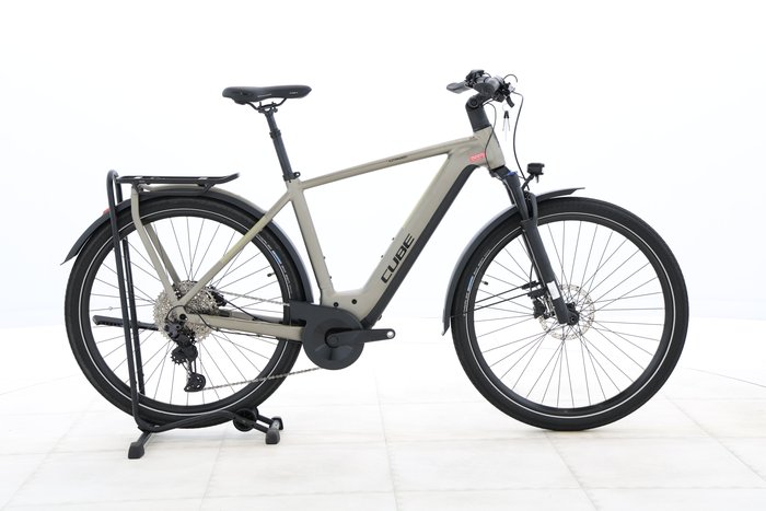 Cube KATHMANDU HYBRID PRO 750 2024