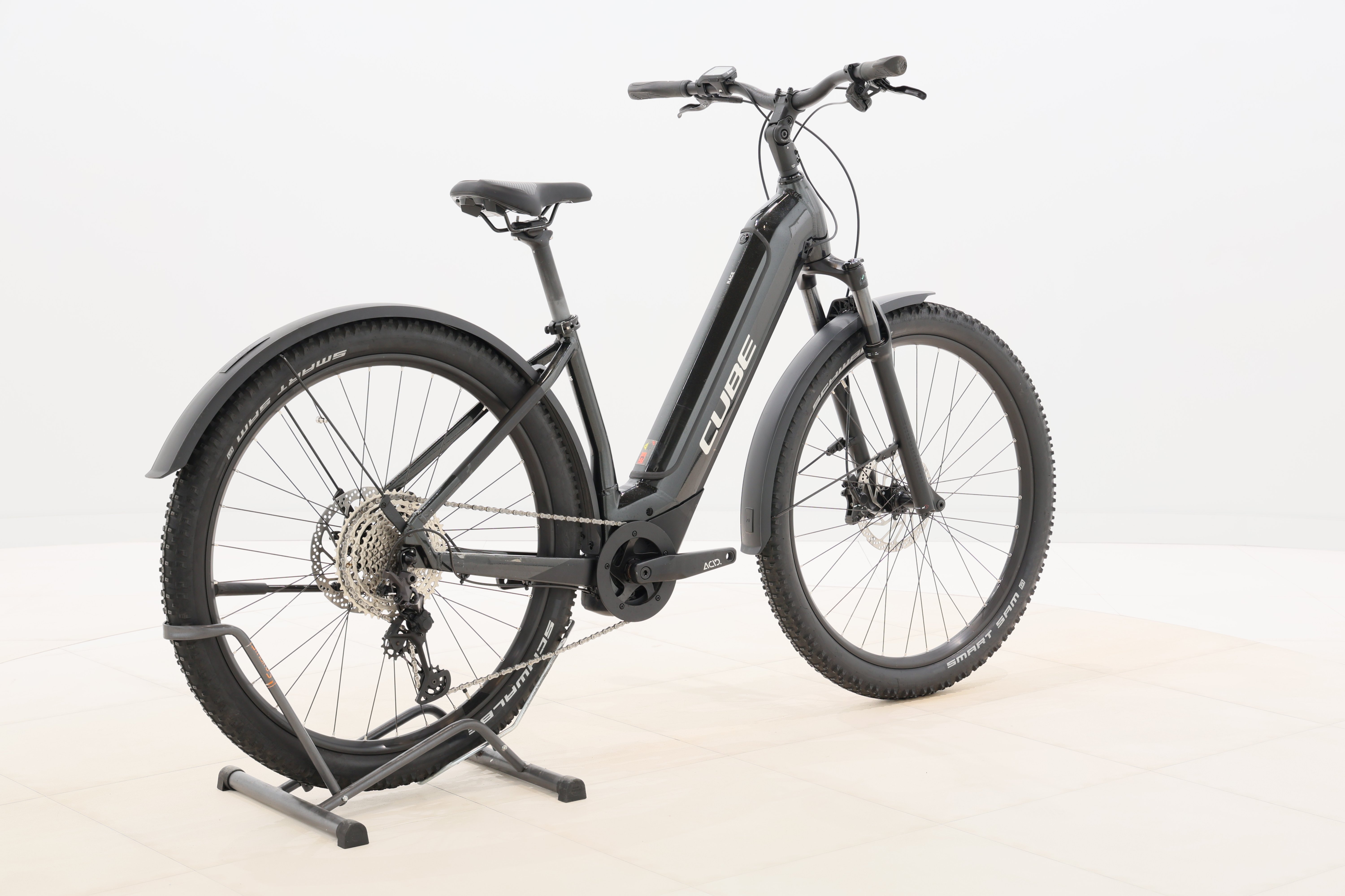 2f0835f5-4335-4321-9b58-2c9bff43bbe5