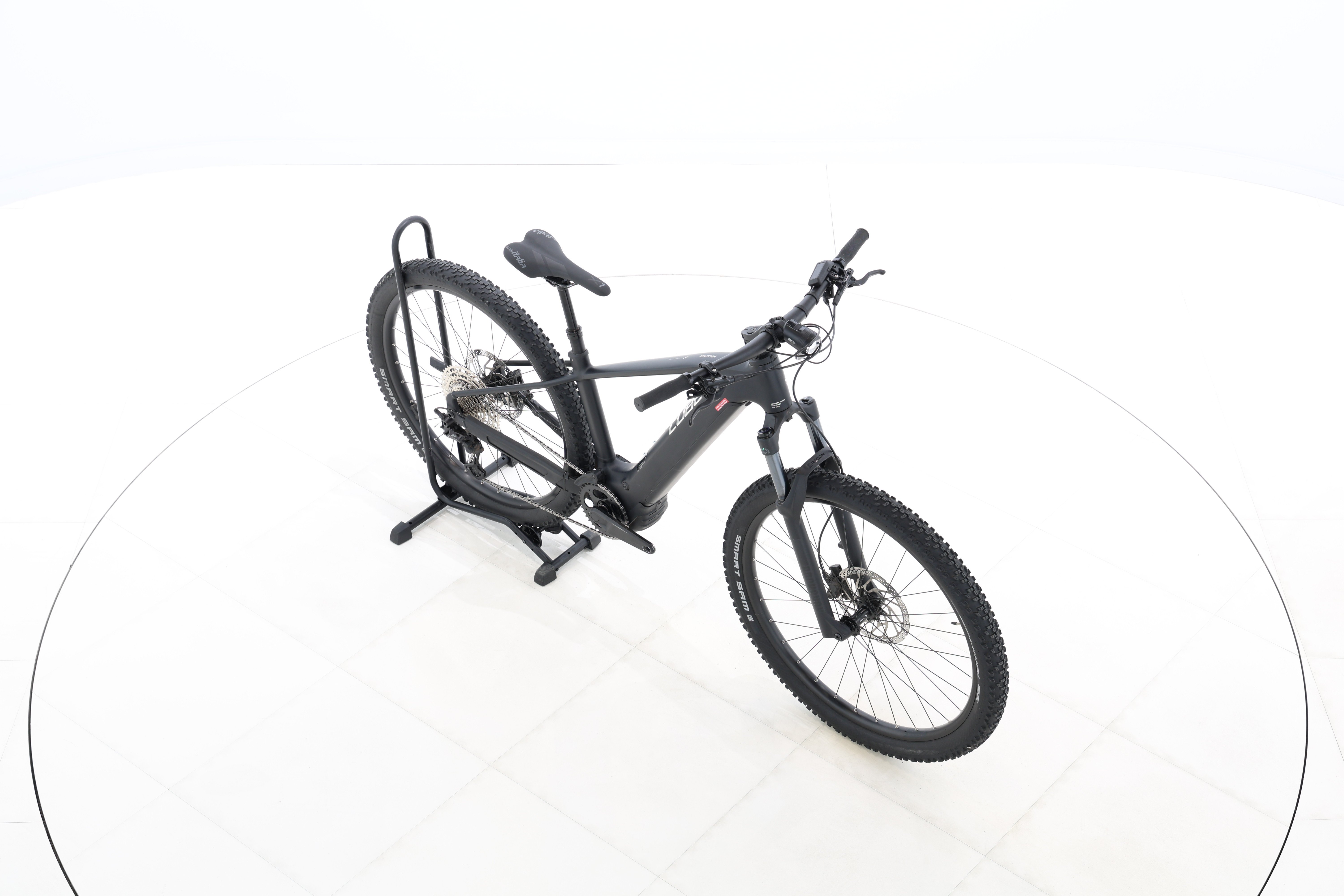 1968b0ff-03af-407e-b4b8-21a47f5944d4