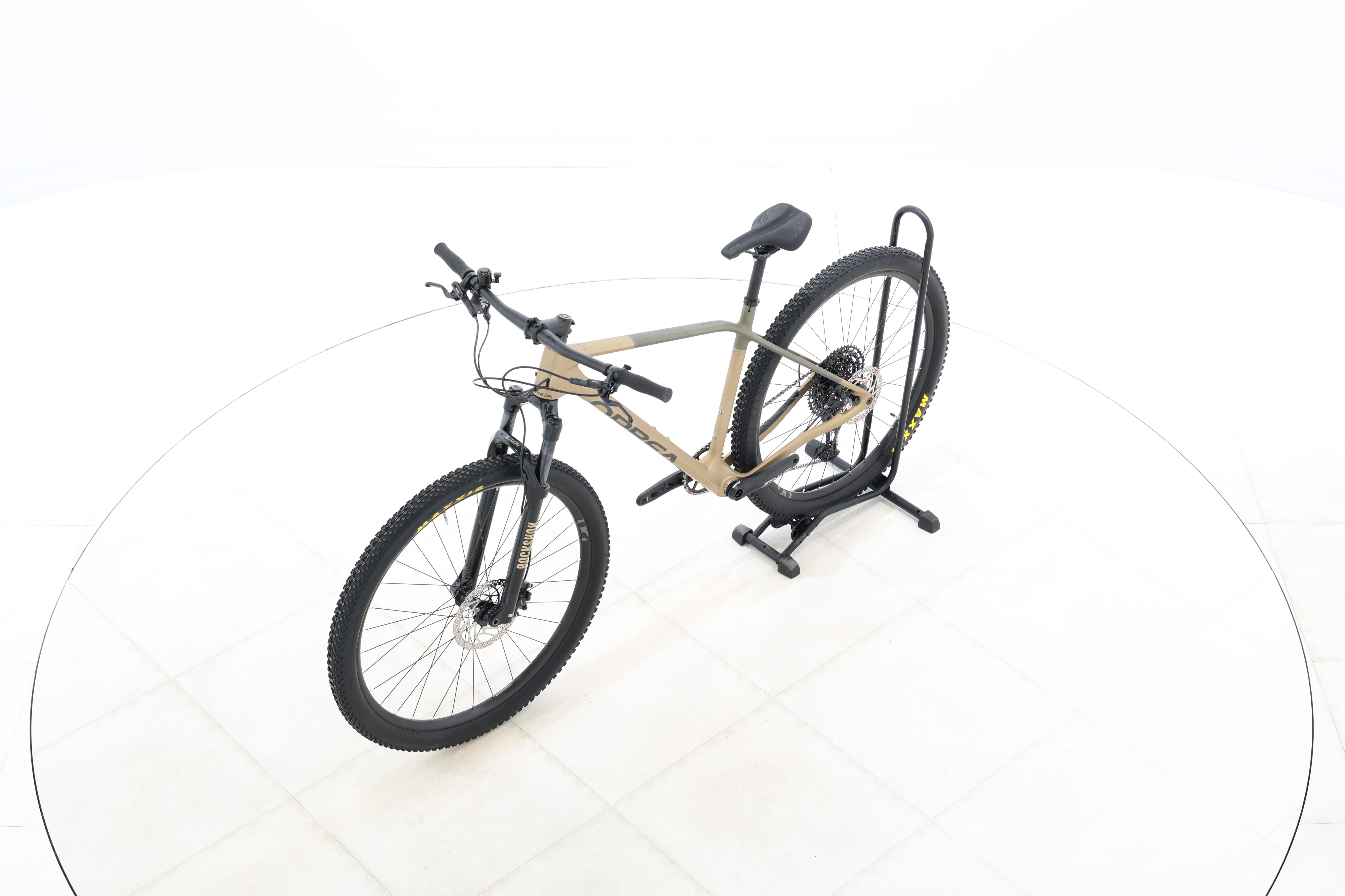 09d700a1-6746-4cb2-a3b5-e13c5a266b34