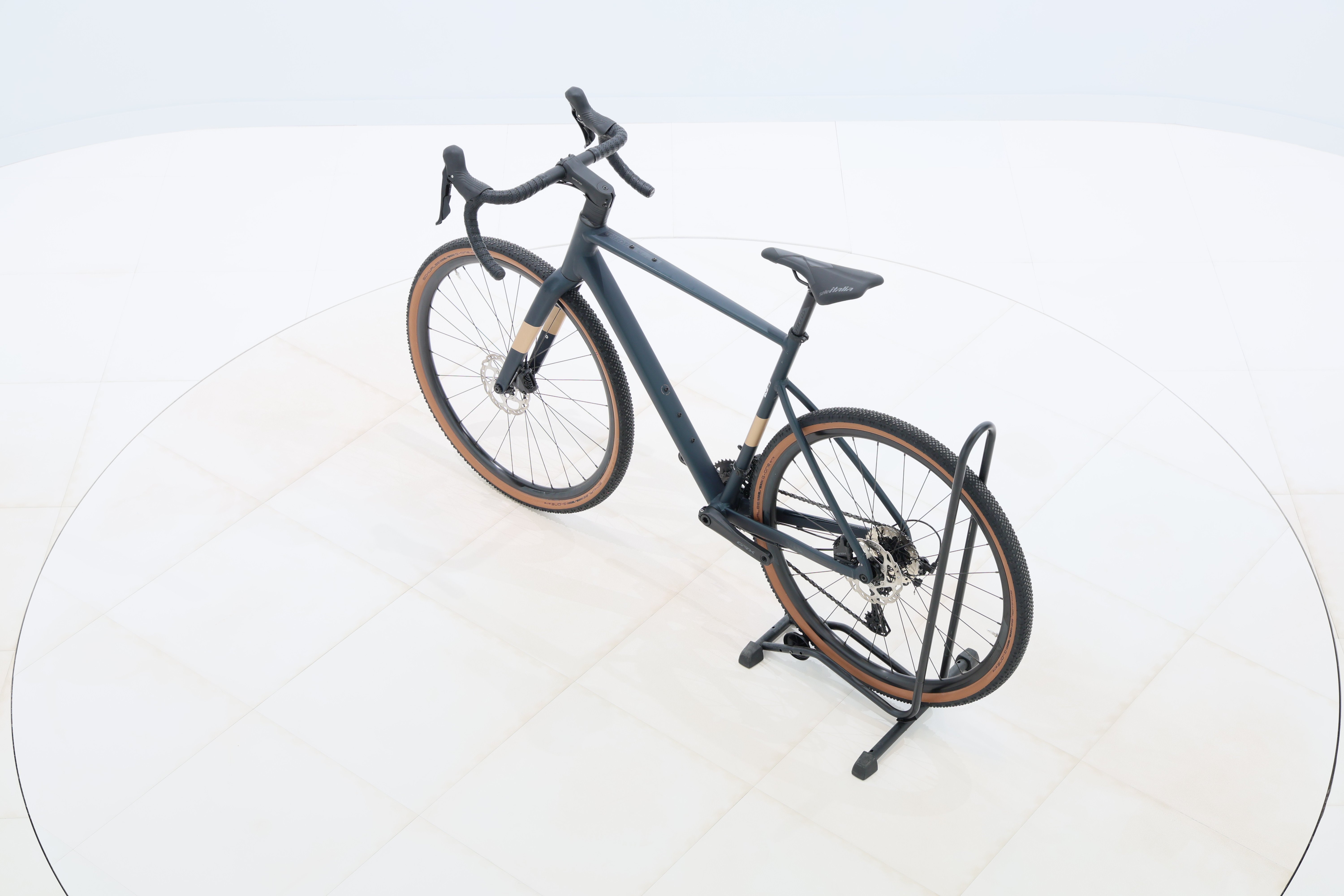 ceeeb827-fe35-413a-9feb-f3b4ffc55430