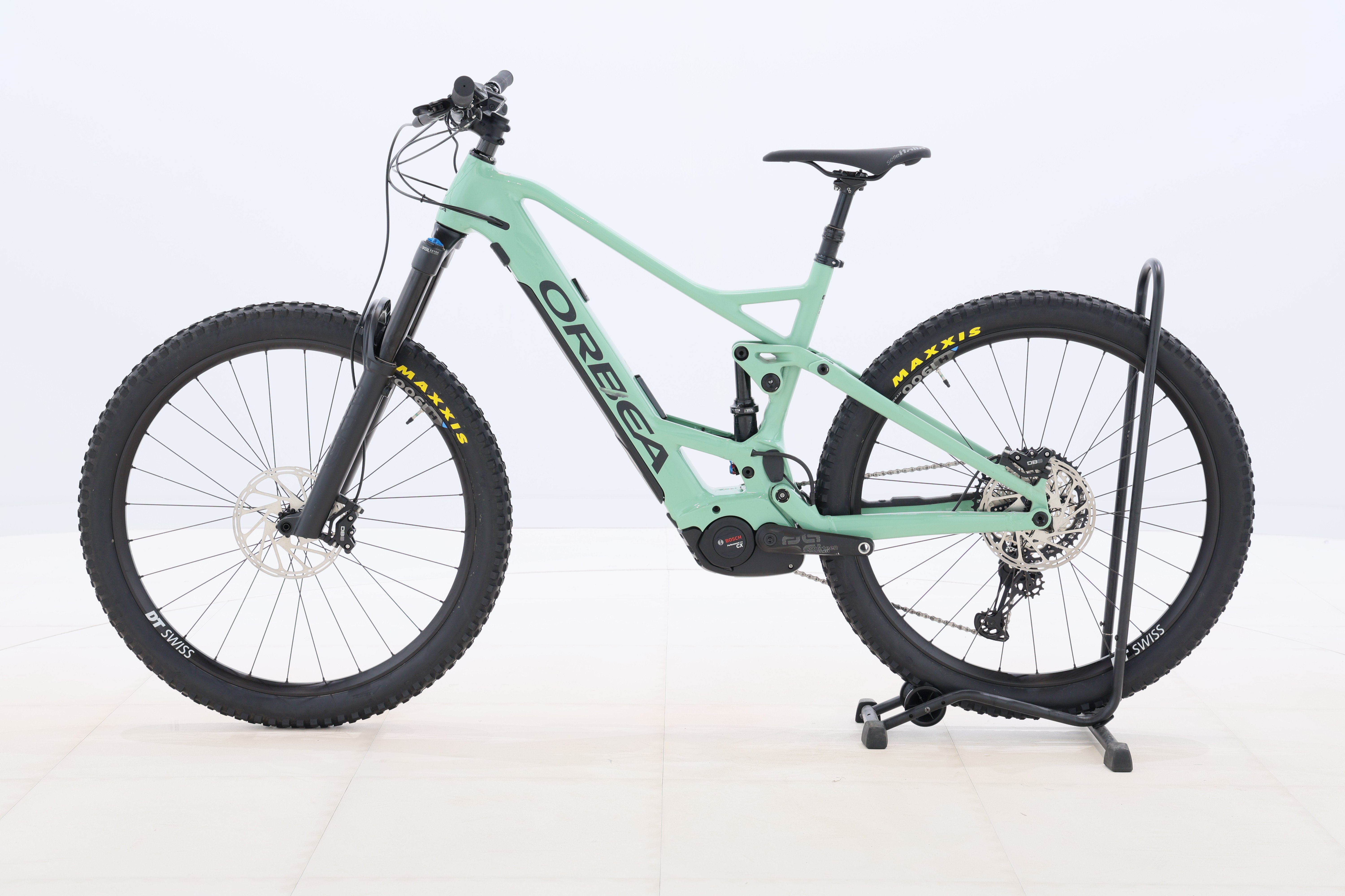 71b0a9c2-20c9-49d1-b77d-876d7404bb17