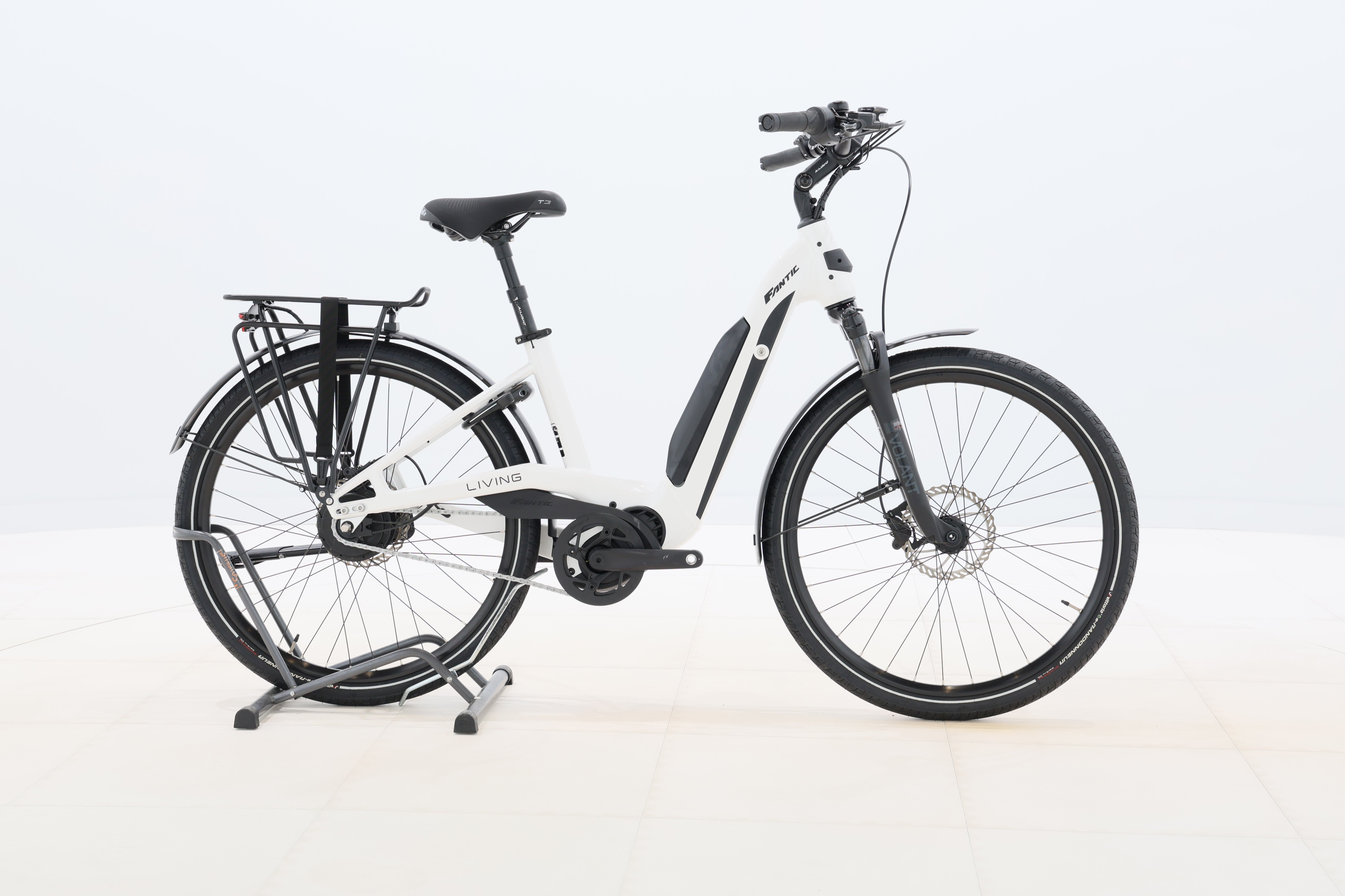 a698e9d2-1d68-4eed-8e8e-c861af3b2018