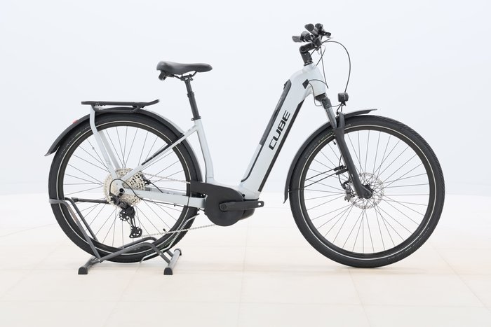 Cube KATHMANDU HYBRID SL 750 2022