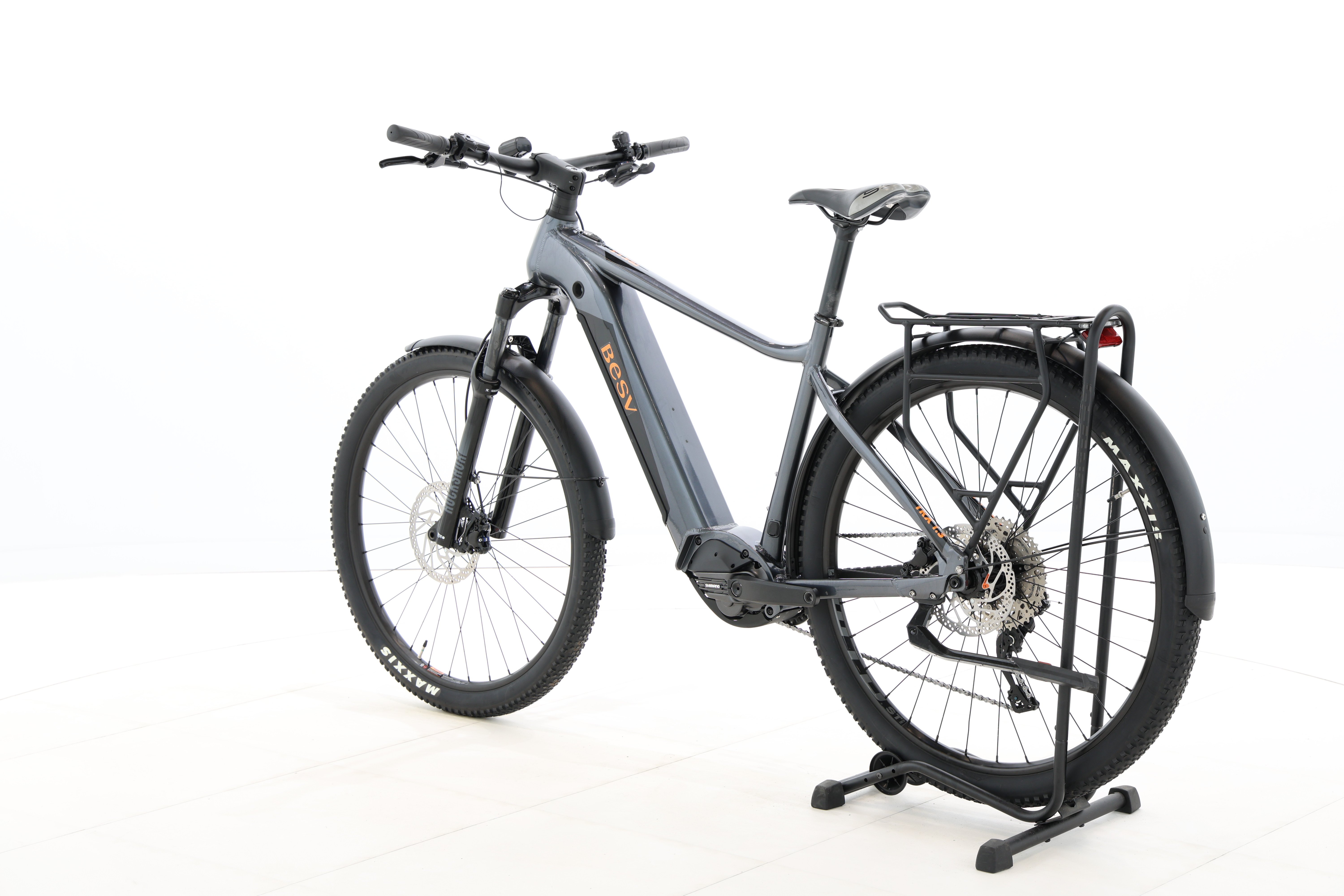 f300cdcd-2fea-4d19-8935-def7b5e5f5e7