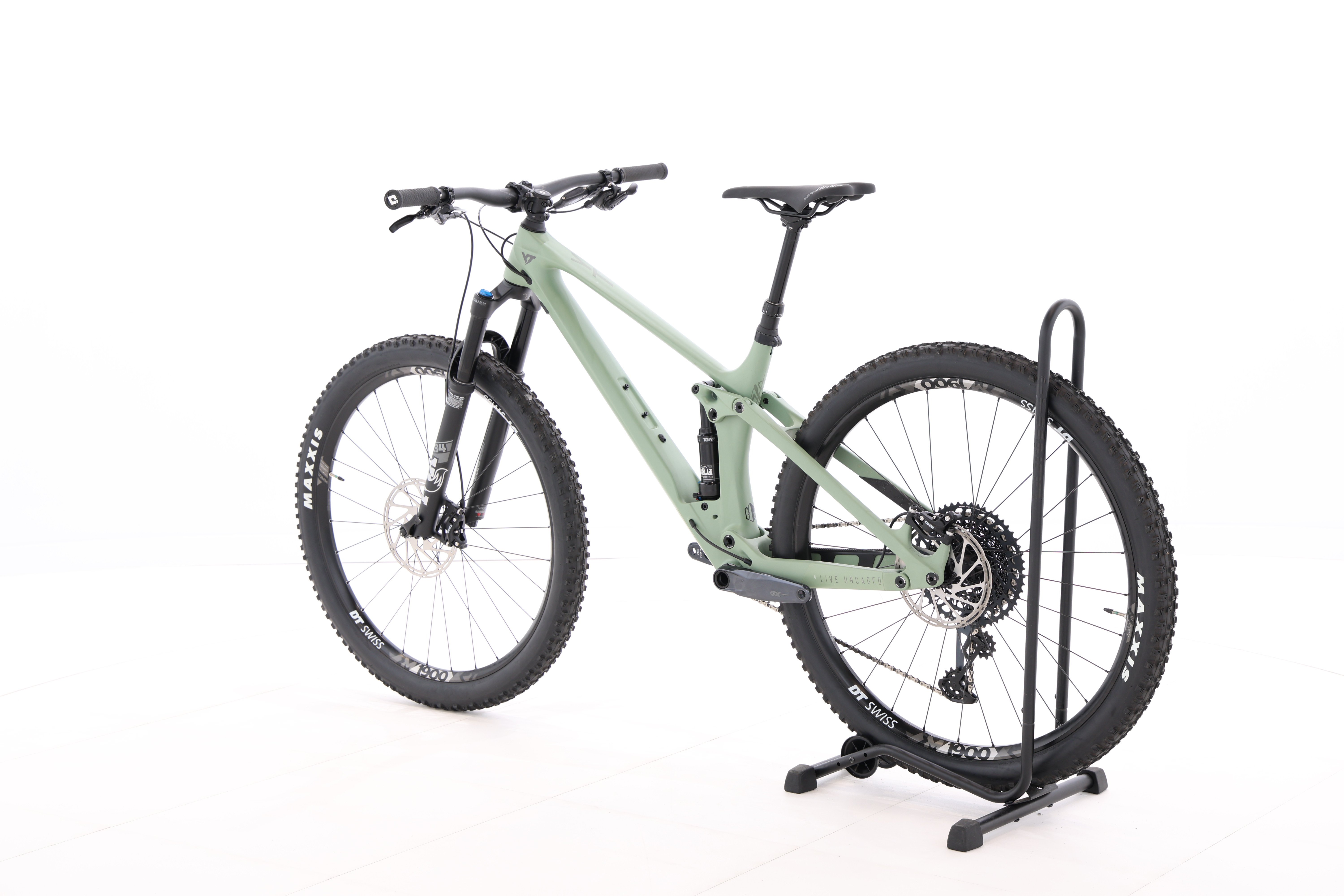 9bc1f594-db0a-46ca-a866-4f4d2f62d64b