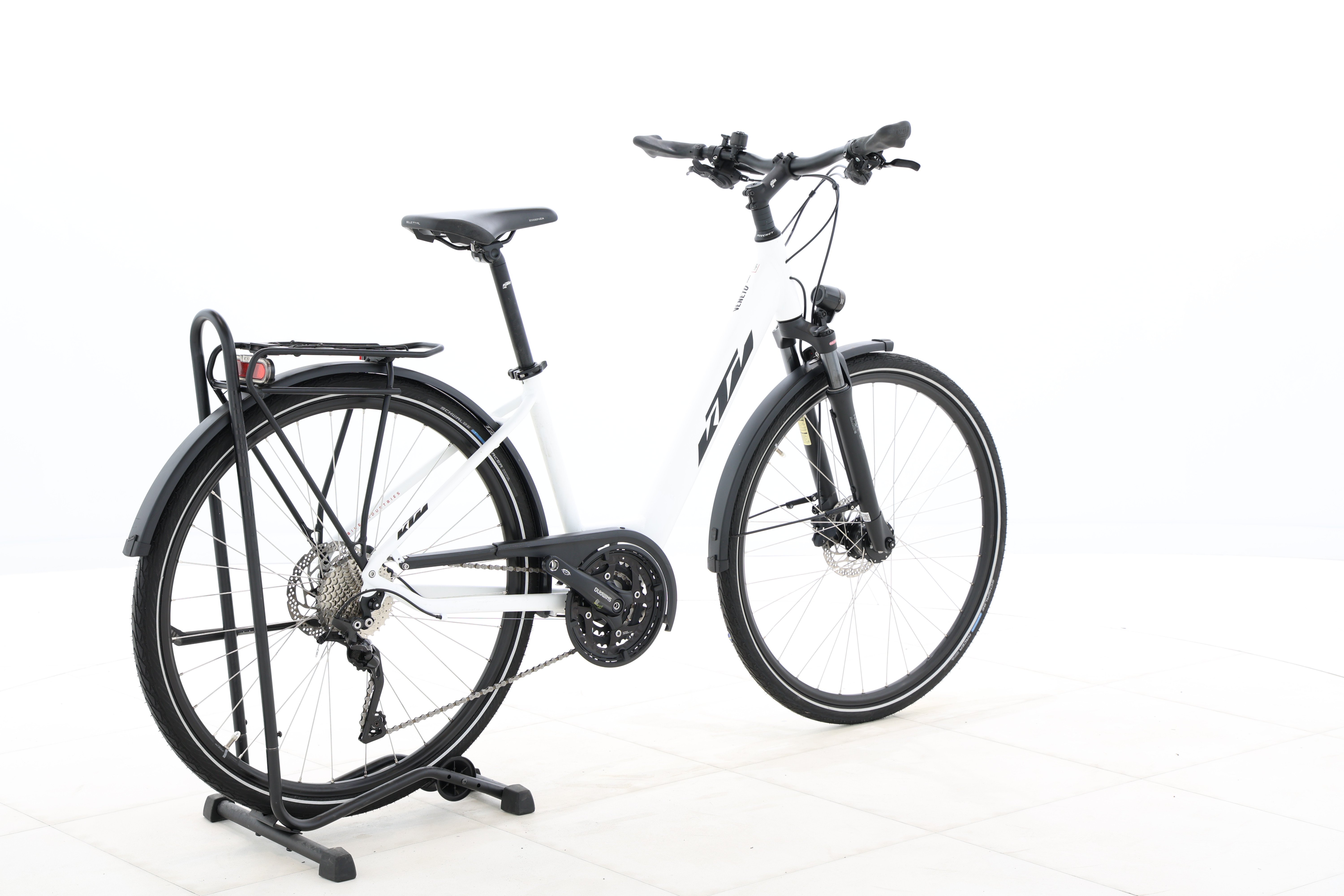 398c9a15-0038-44ba-9012-d4a108e5d1ea