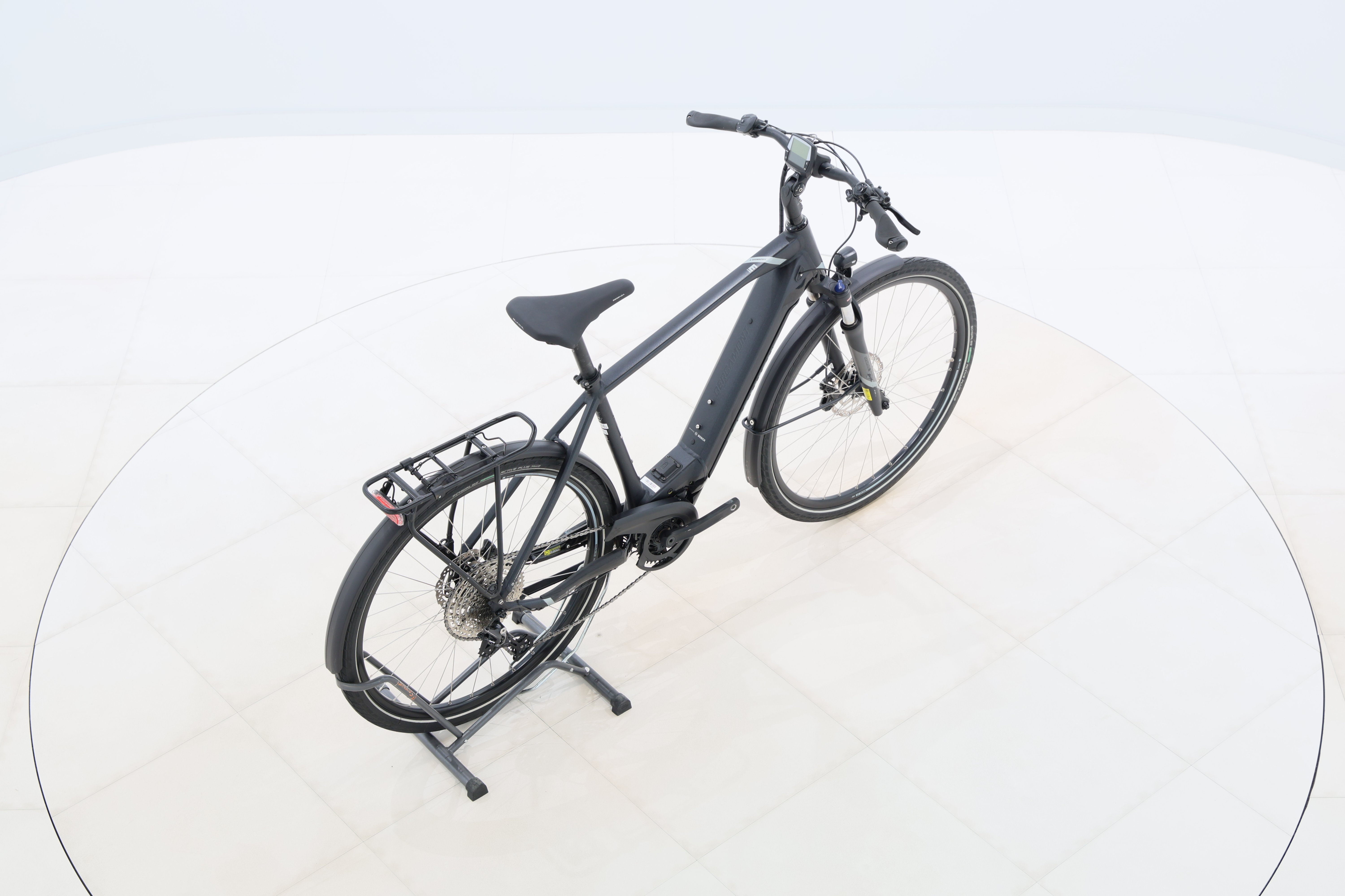 e194870f-dbfa-4d3c-8c22-9b550a45e6e3