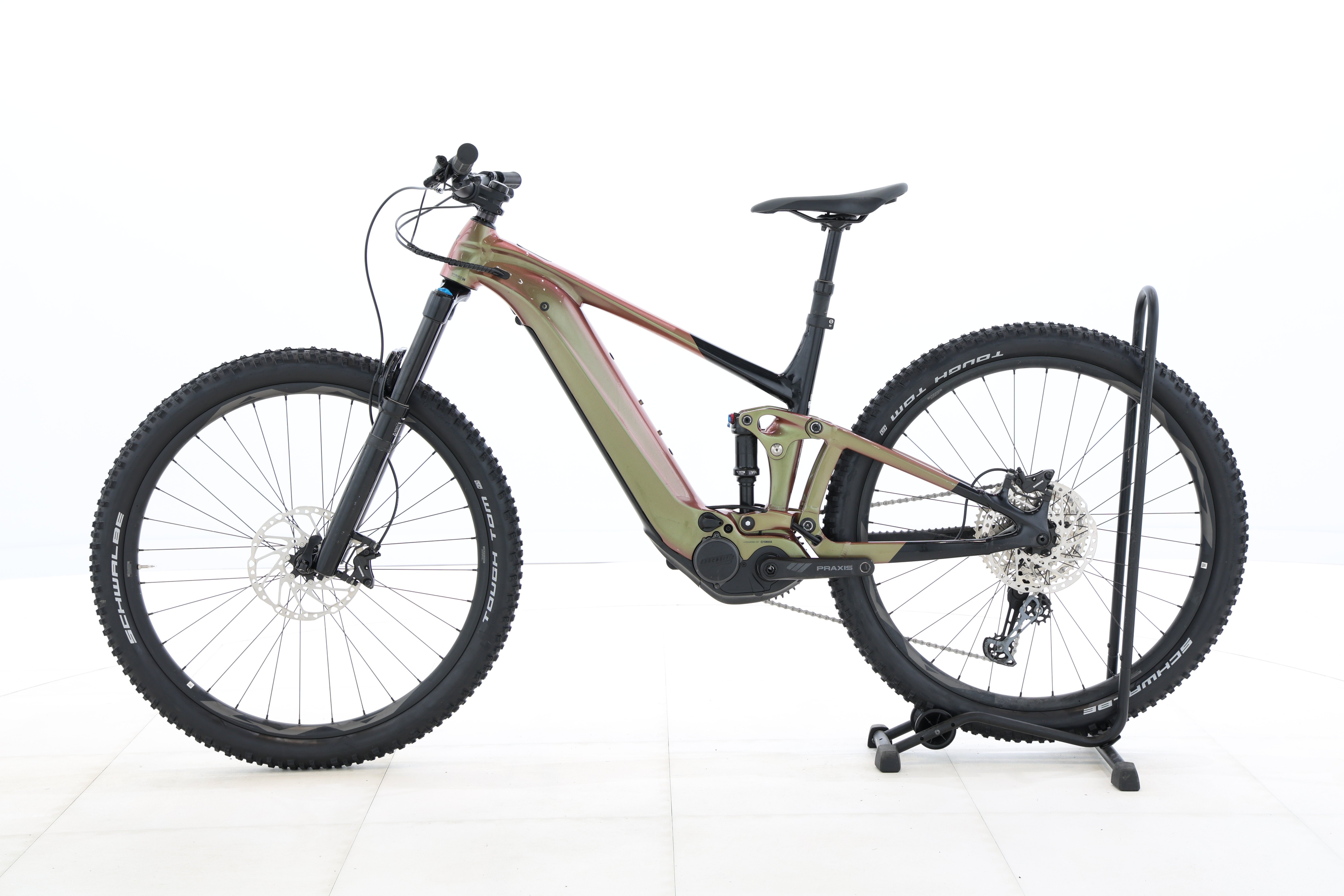 b947b850-0f87-40e7-b0d8-2e7abded7075