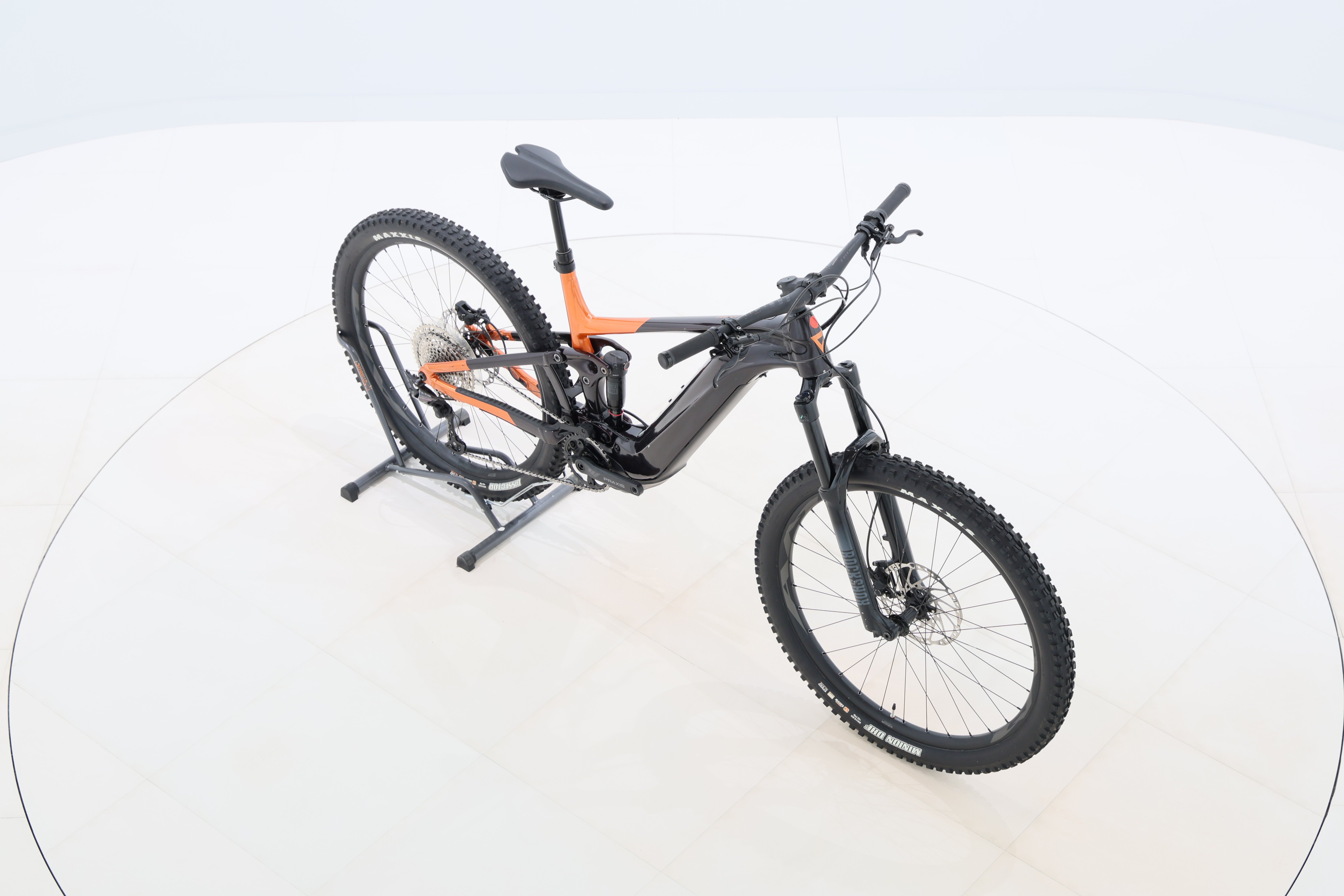 d2c75936-2c64-470a-8471-58612cbe9c19