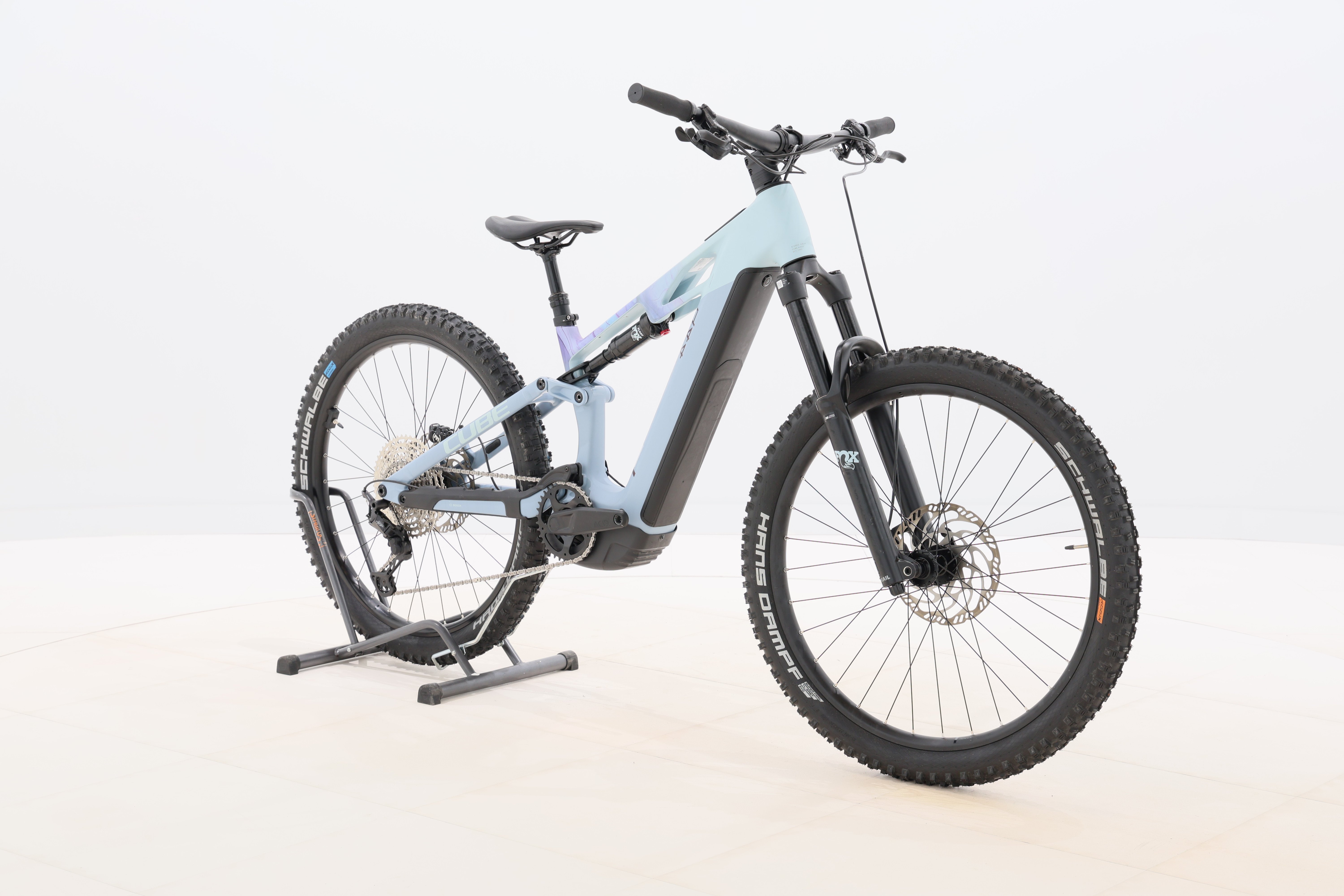 f501b635-694c-4f26-b8b9-f2ff59aa3f8b