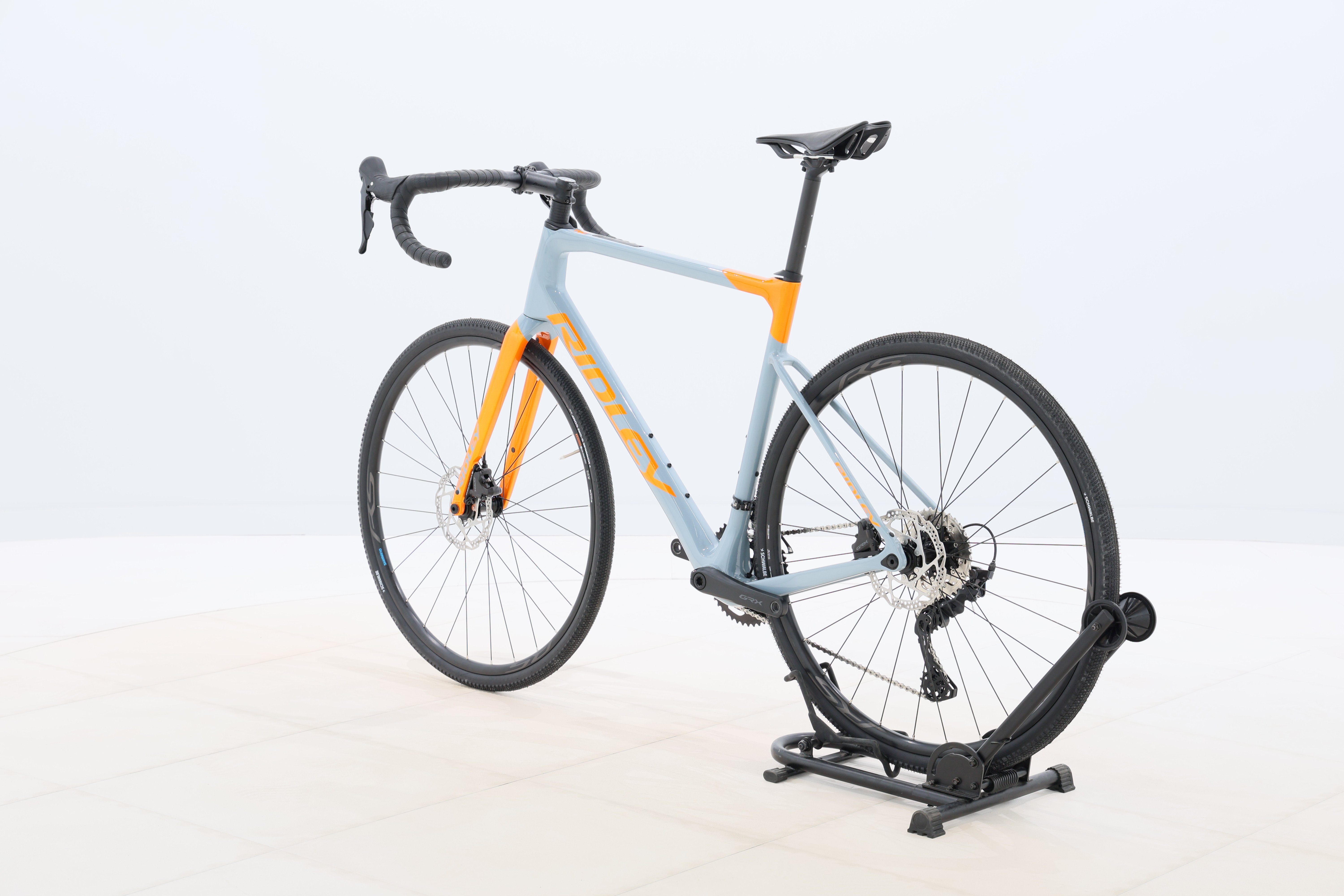 c37038b8-91f5-4618-839e-0daf6a39c7f1