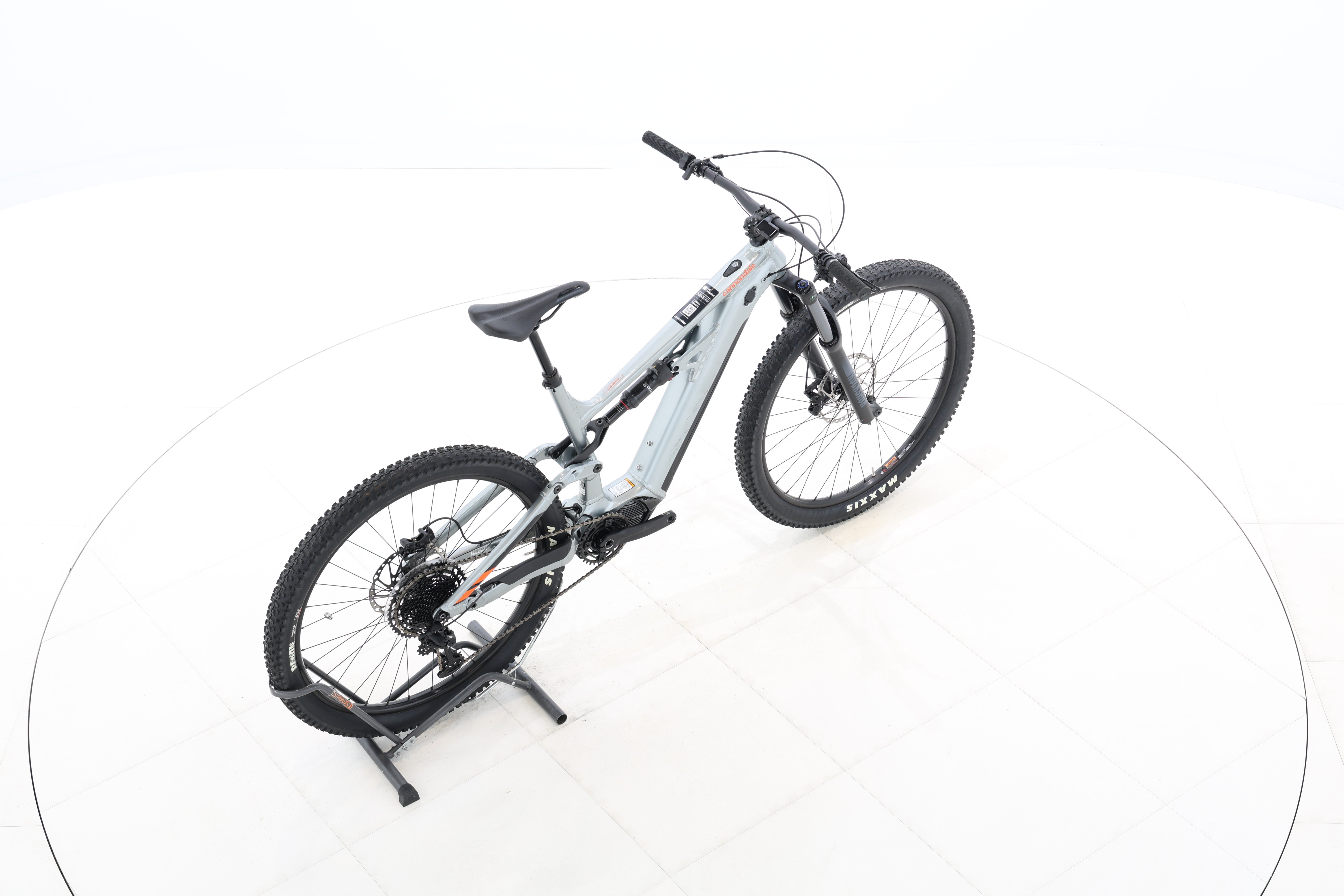 fbd7b8b6-92c2-47a8-bfa2-07d503ec114d