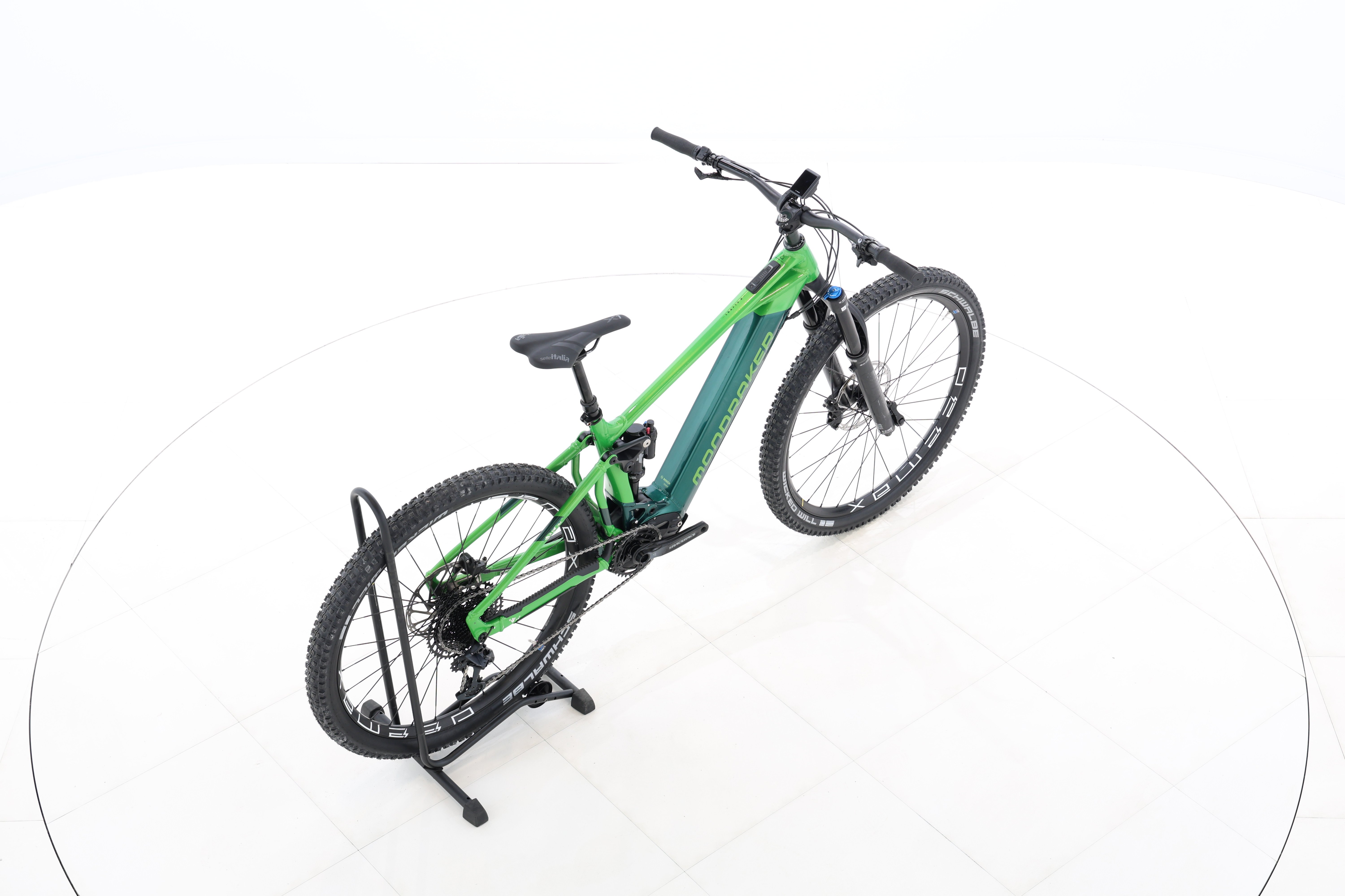 c7b0b59e-87f8-4b6a-9d02-e508e0538b9a