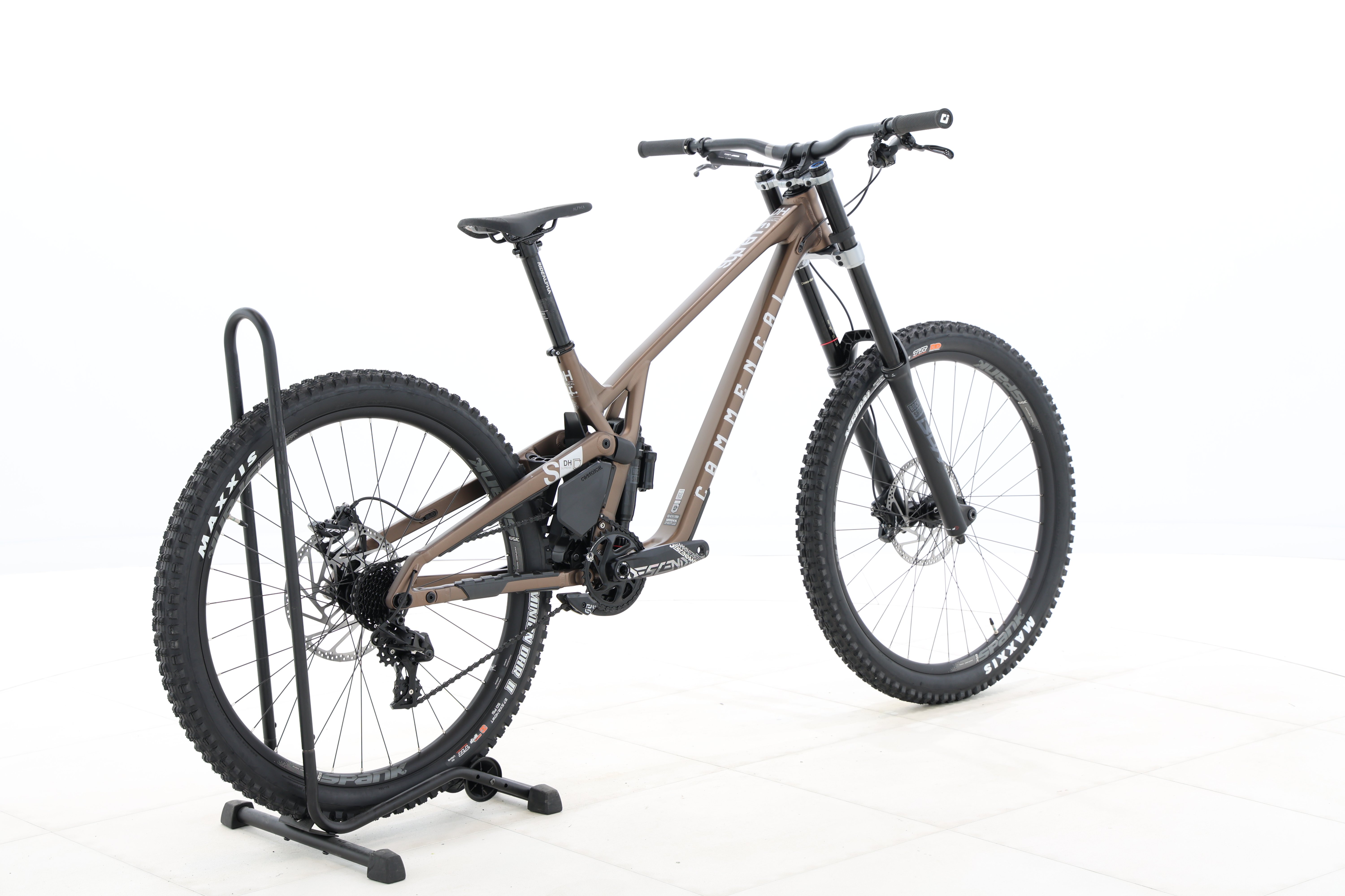 a8a2637b-4f5a-40e6-9aa6-d9b7cd19b3a3