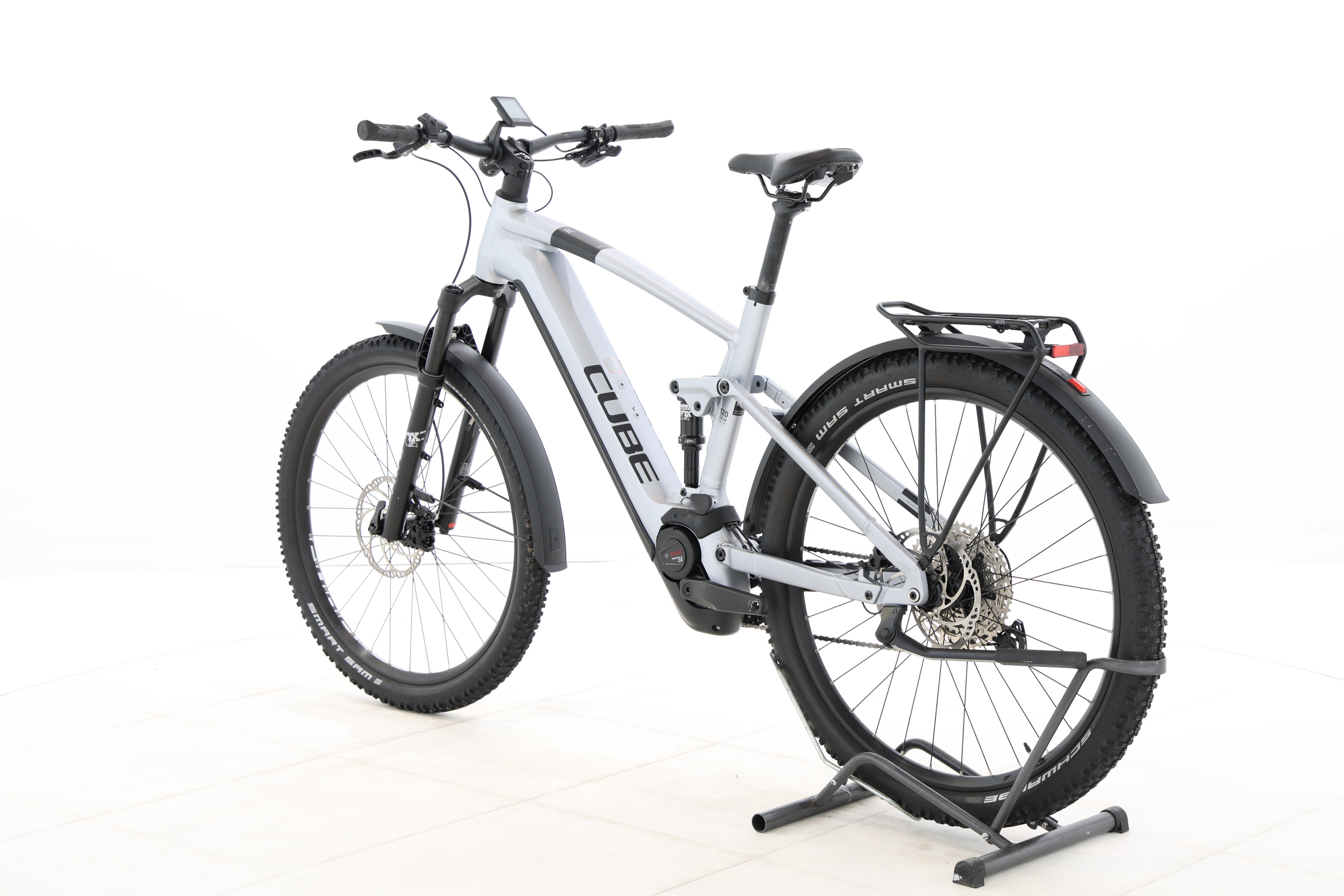 81528252-f205-4164-aef6-dd0f9e74a961