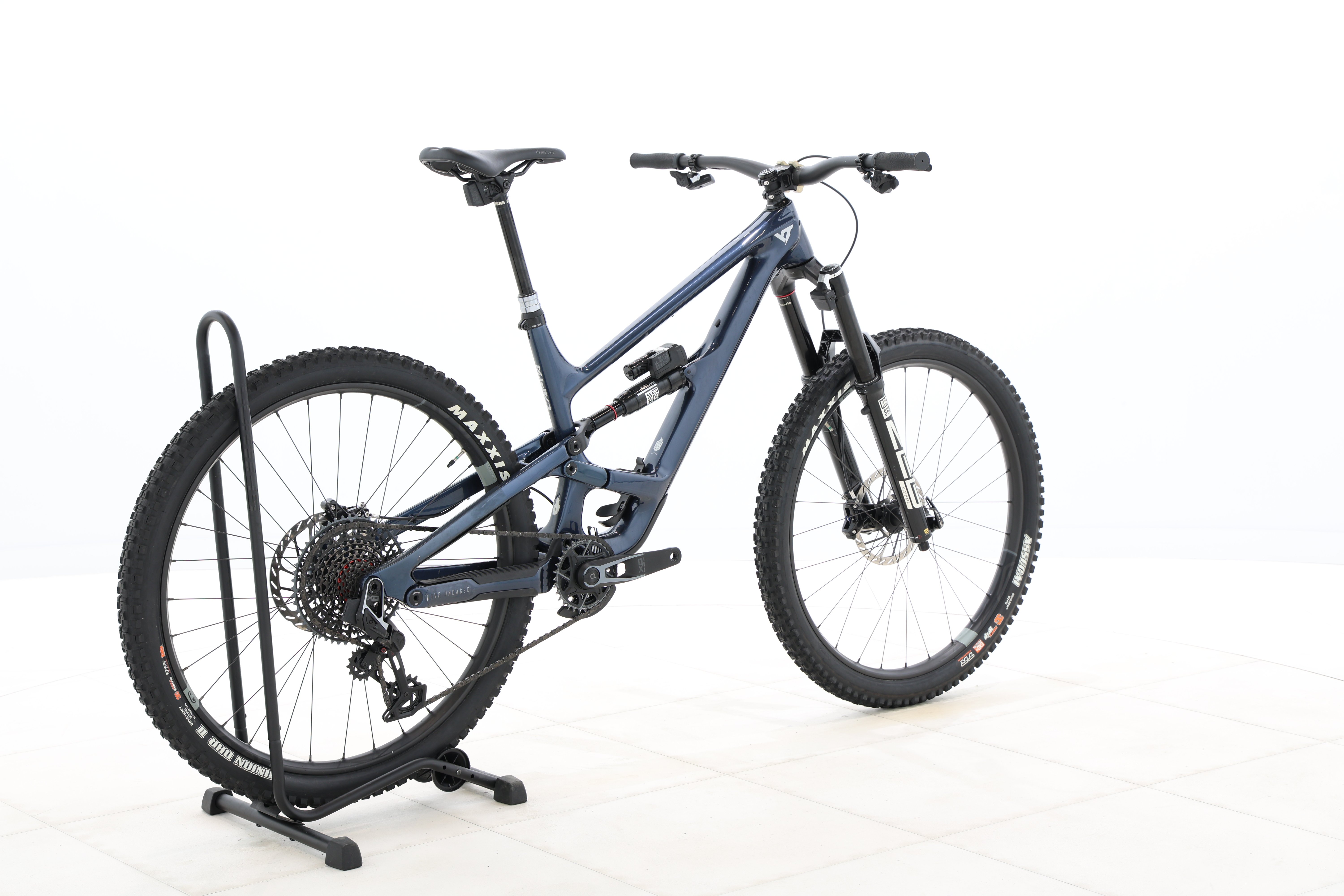 d9c5195d-de66-416c-b00b-930dce6a7afb