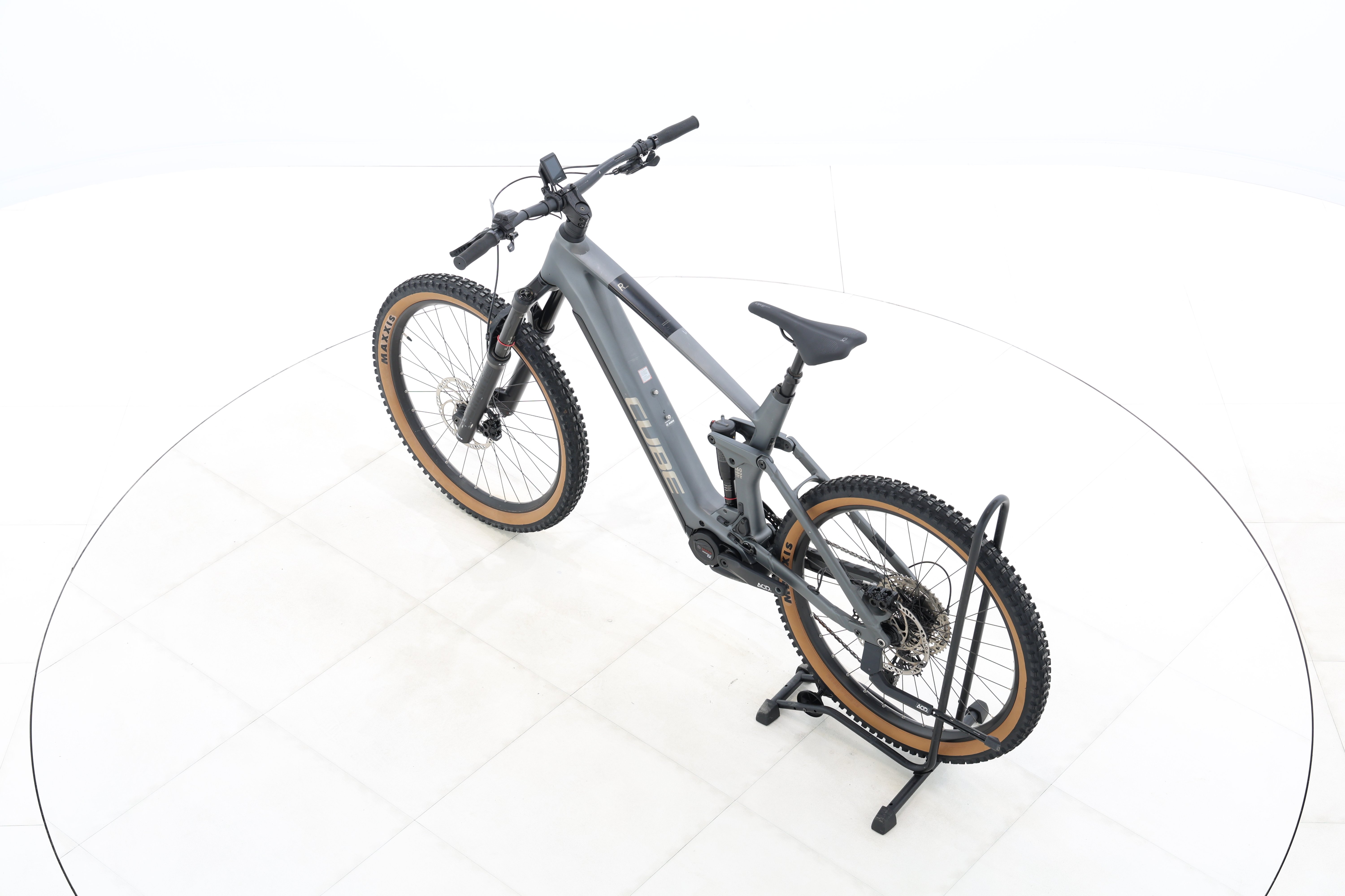 99b0114a-121d-479c-bd65-d37668dae17c