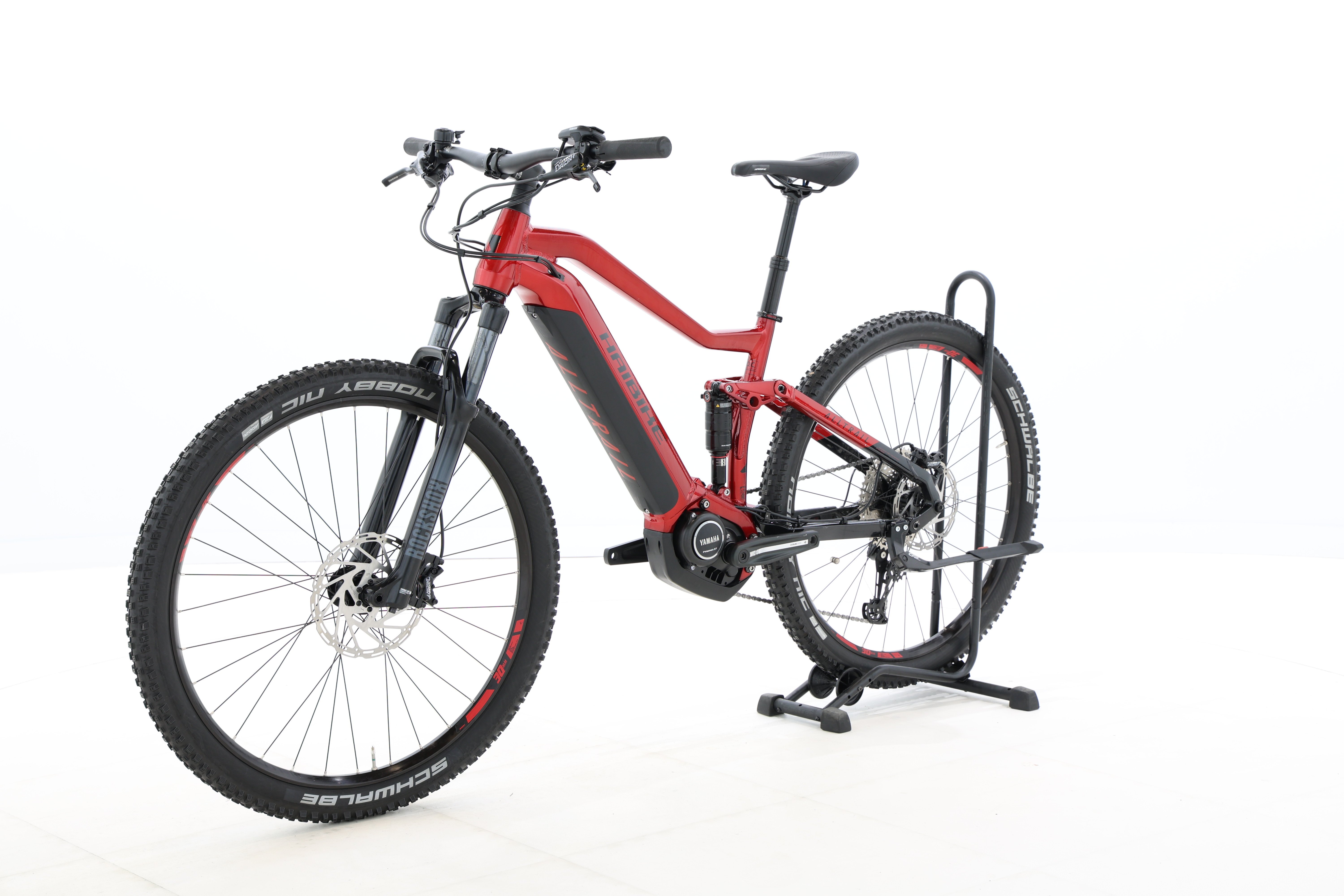 26743eb8-34d7-425a-bdef-9cfdf58960e0