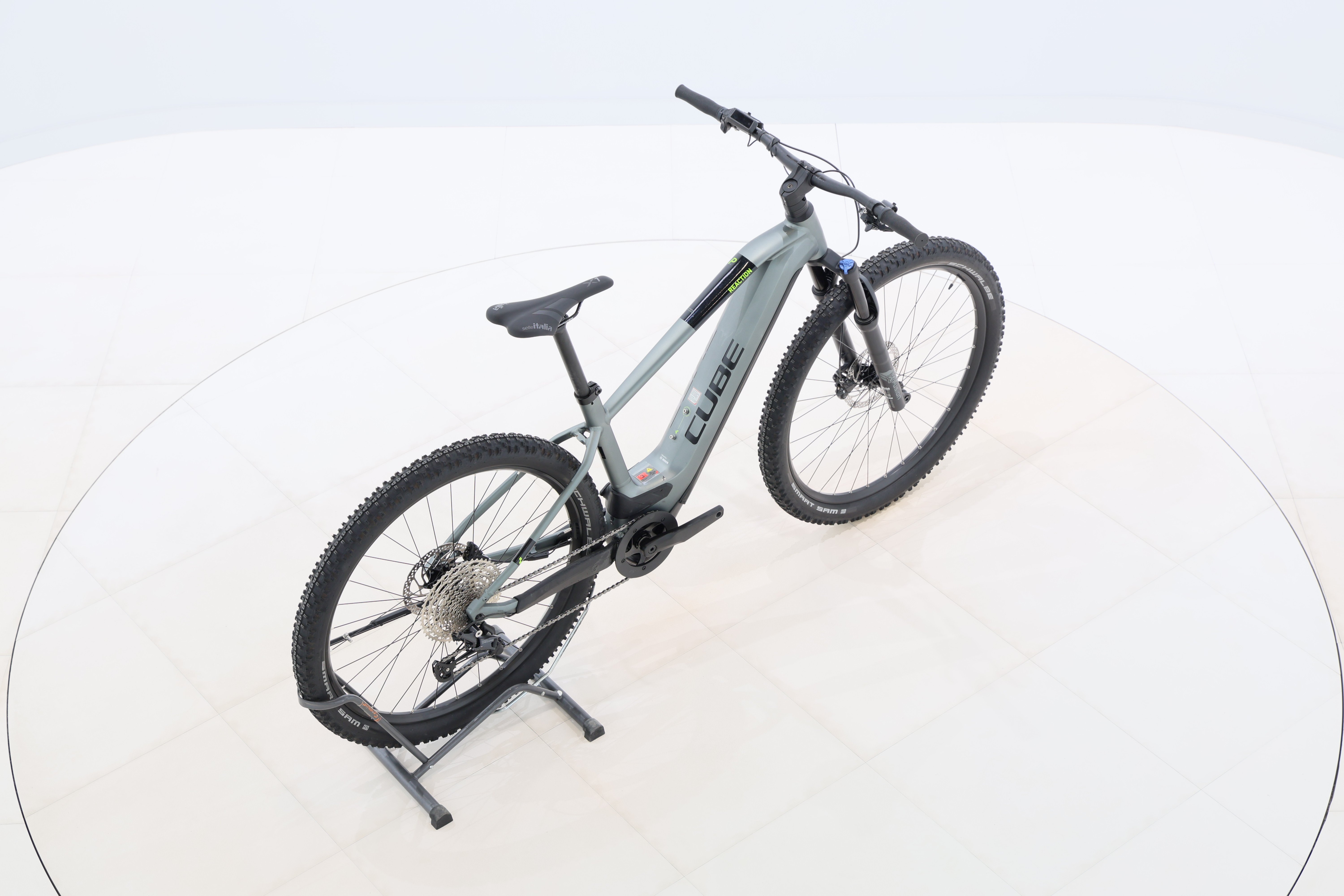 eb3bf79e-91ba-46ce-a439-f0dacab493f8