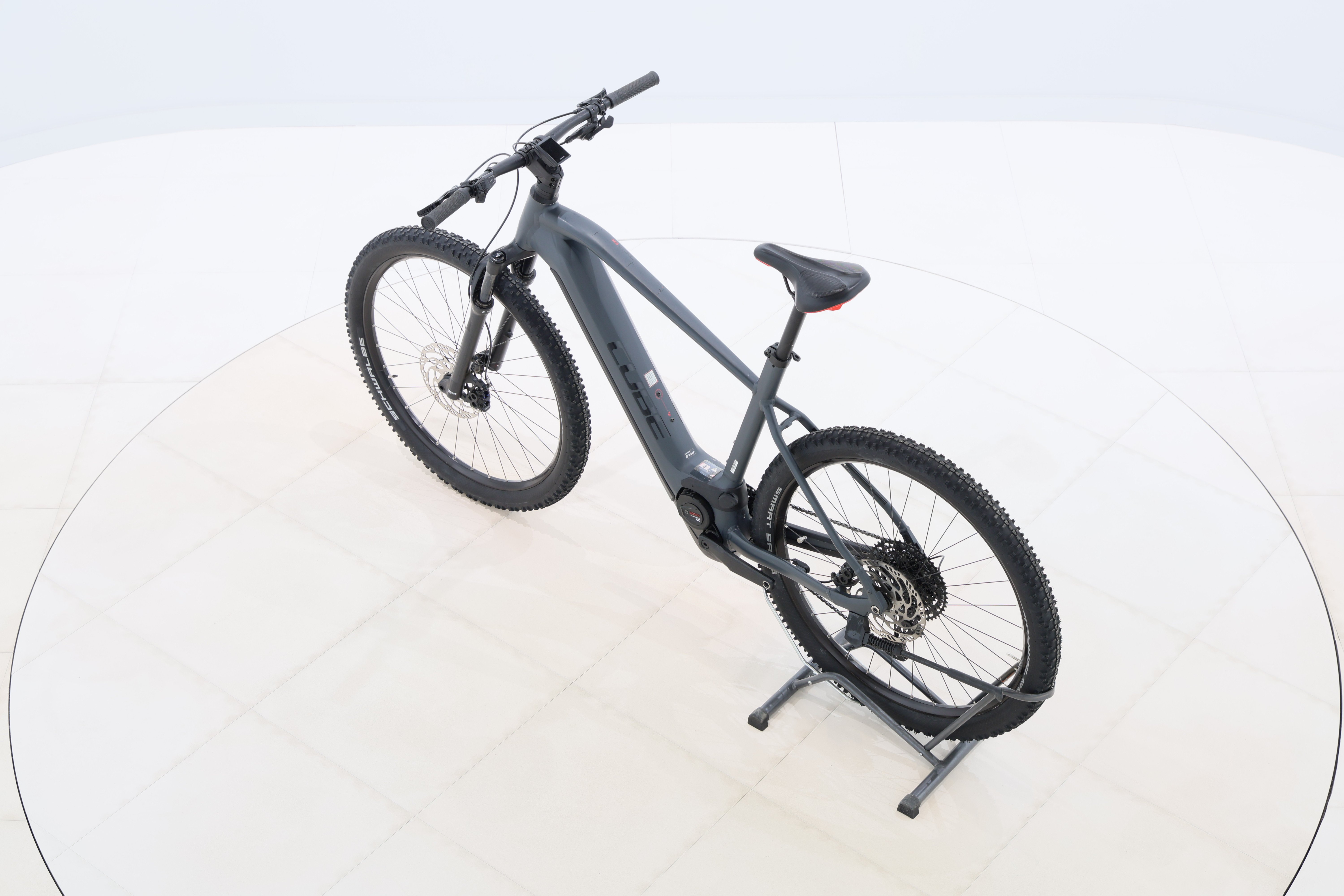 8ee196f2-5832-4e5b-83a1-773c5d04f487