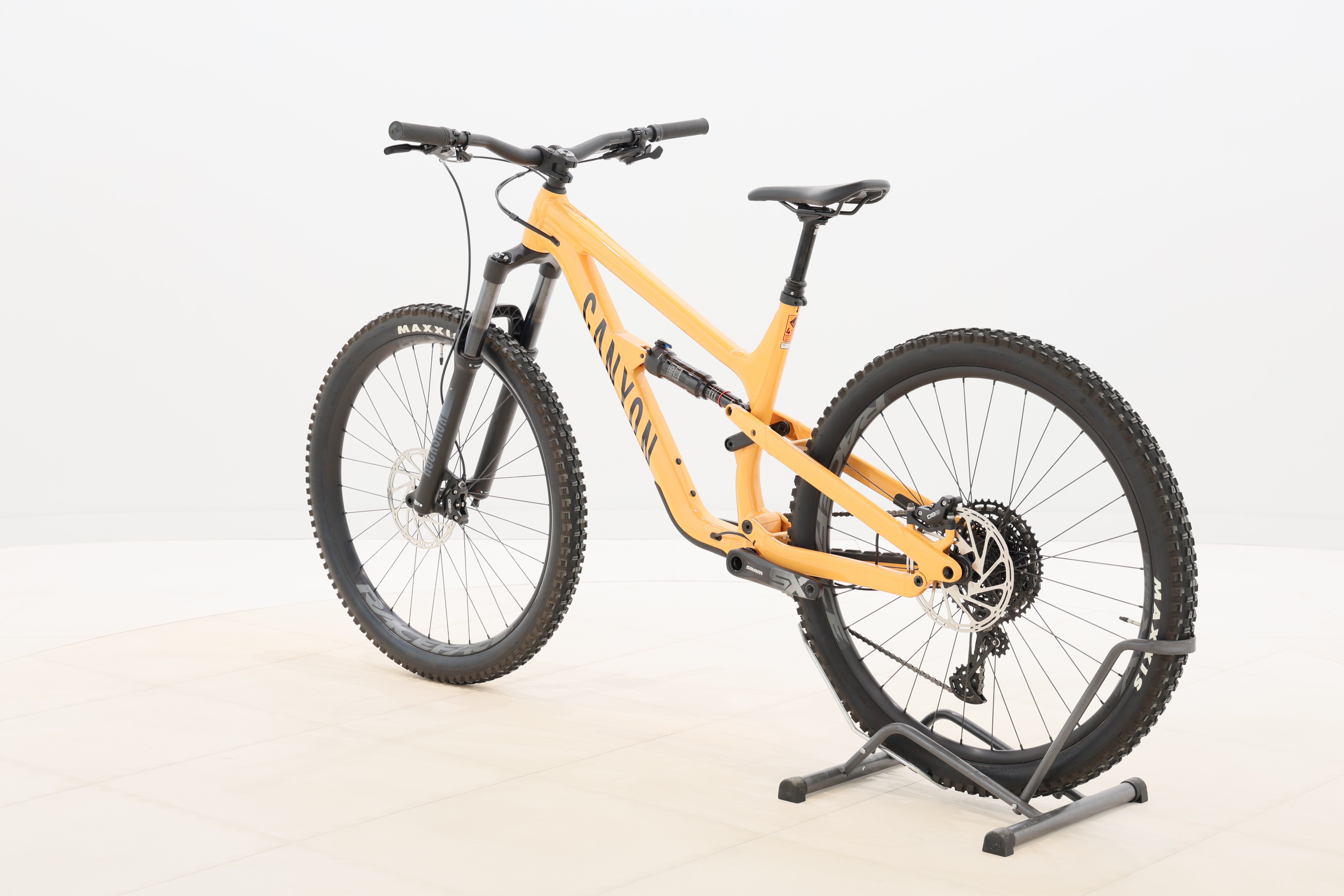 0ec49b86-2dca-4b0b-b70d-4d60b0f1e447