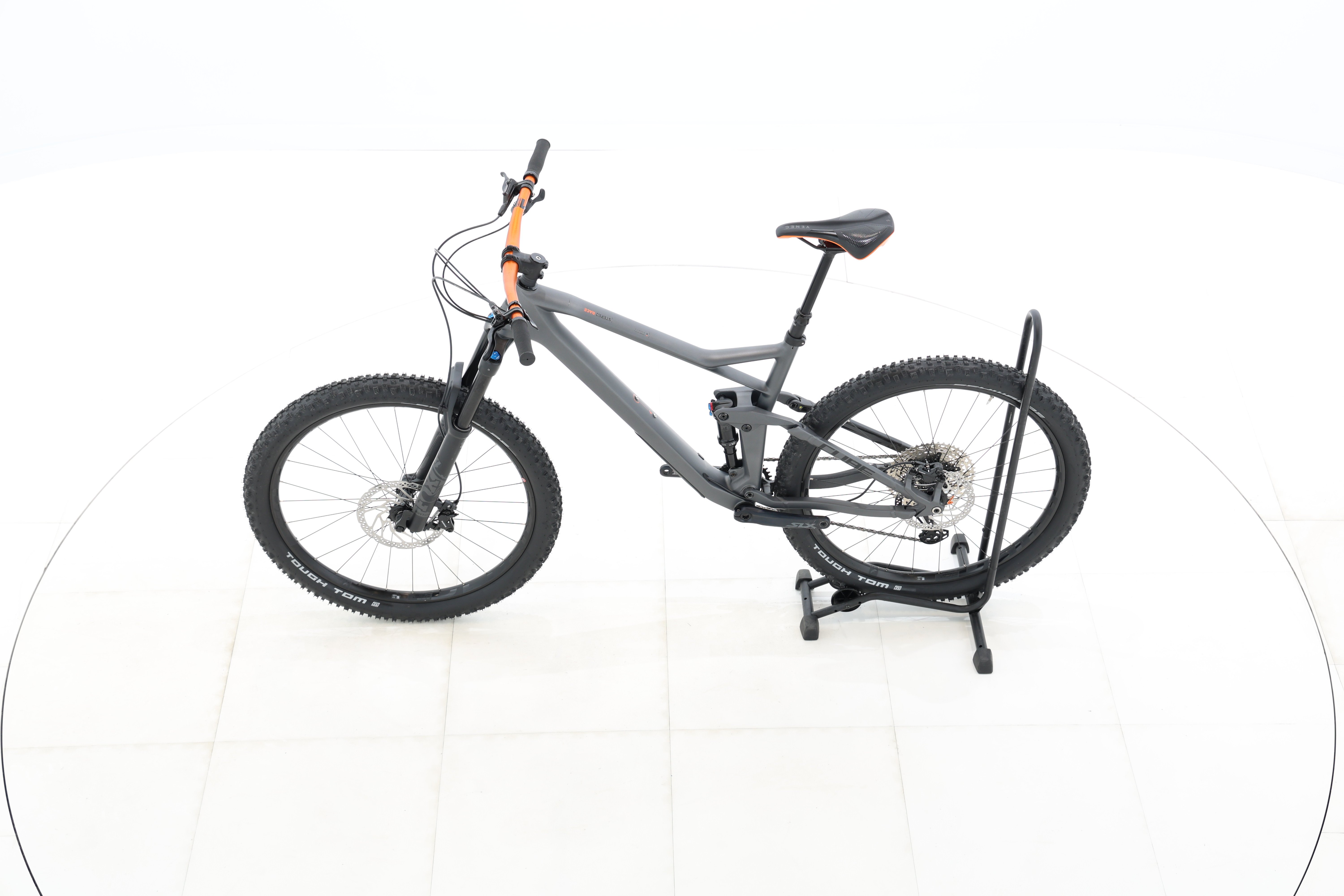 1d023ddf-6882-4b00-a4d0-078998766f44