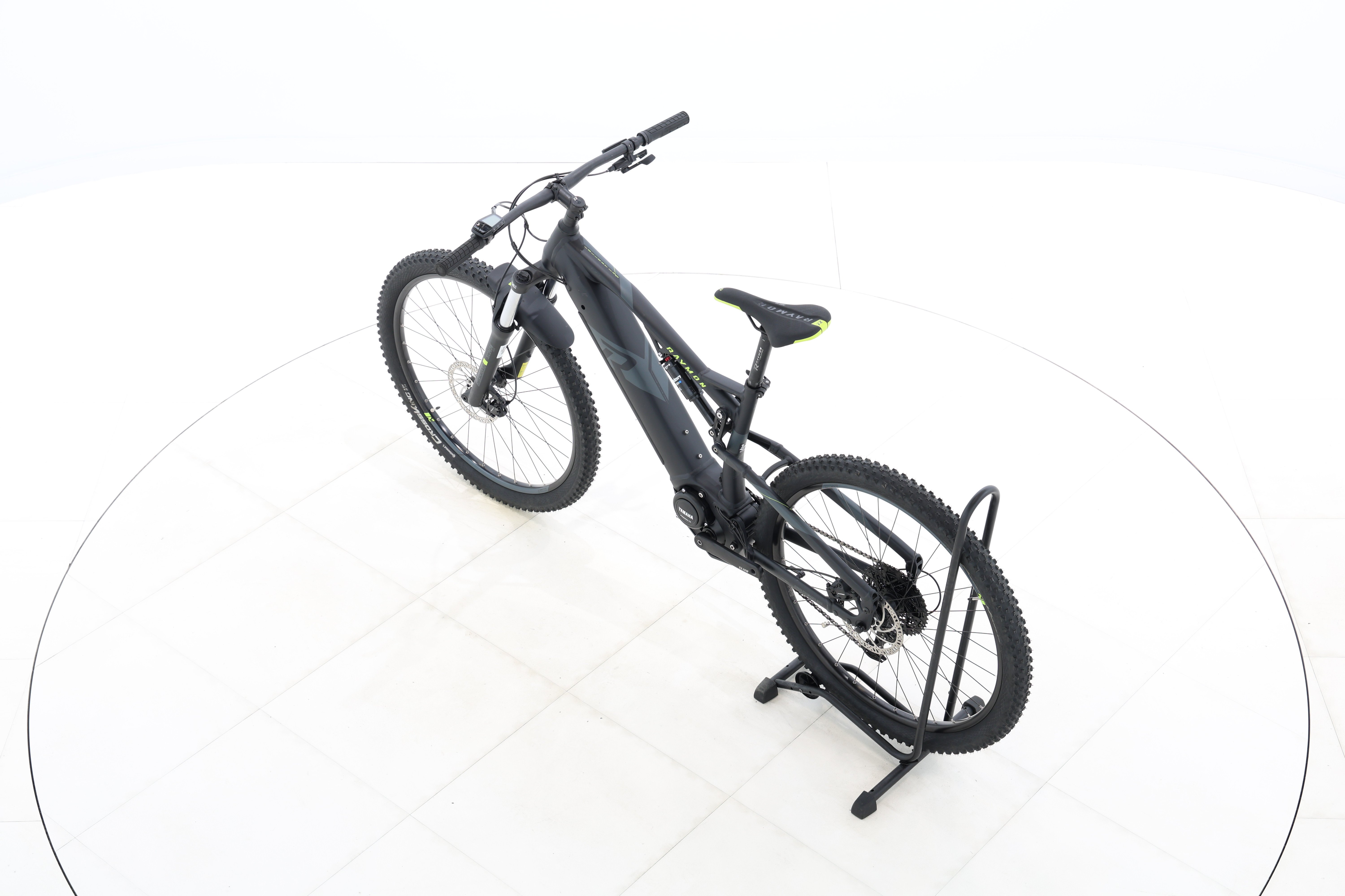 e1bd43c6-7265-4ded-92b5-3a25f9b0769c