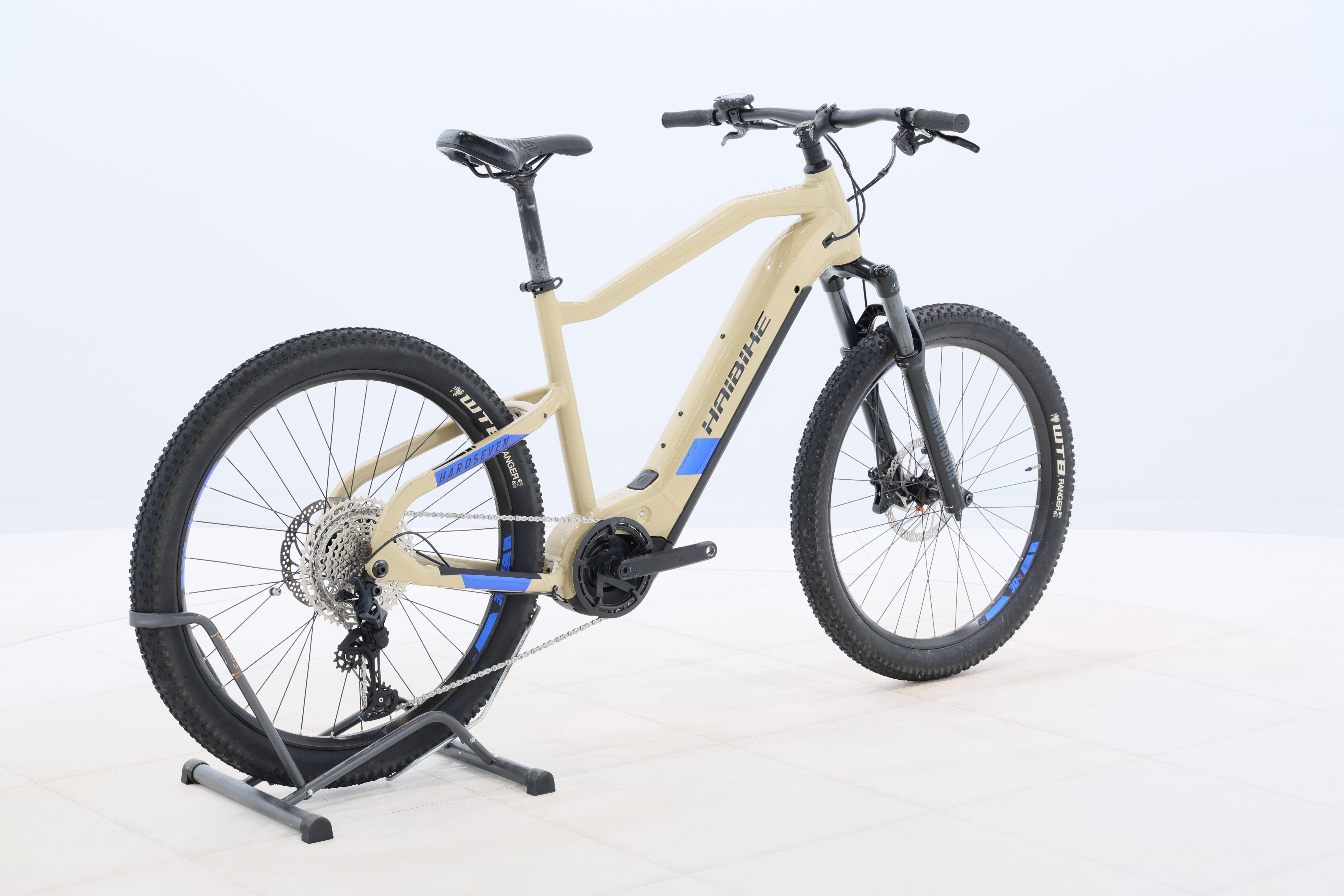 0340b595-5182-4078-af41-a5183bc69cff