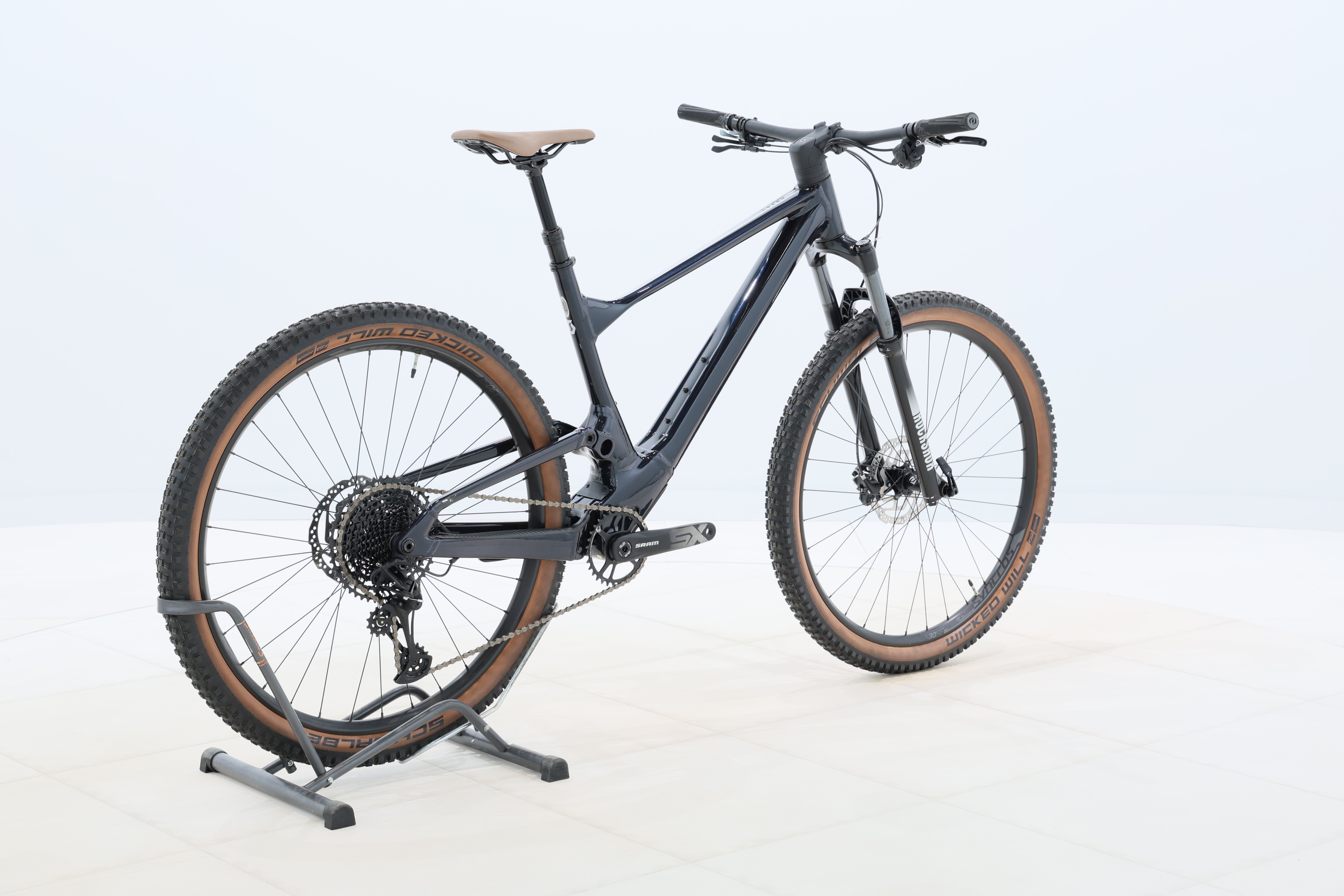 8627a065-e233-438e-90d3-f113eedda50c