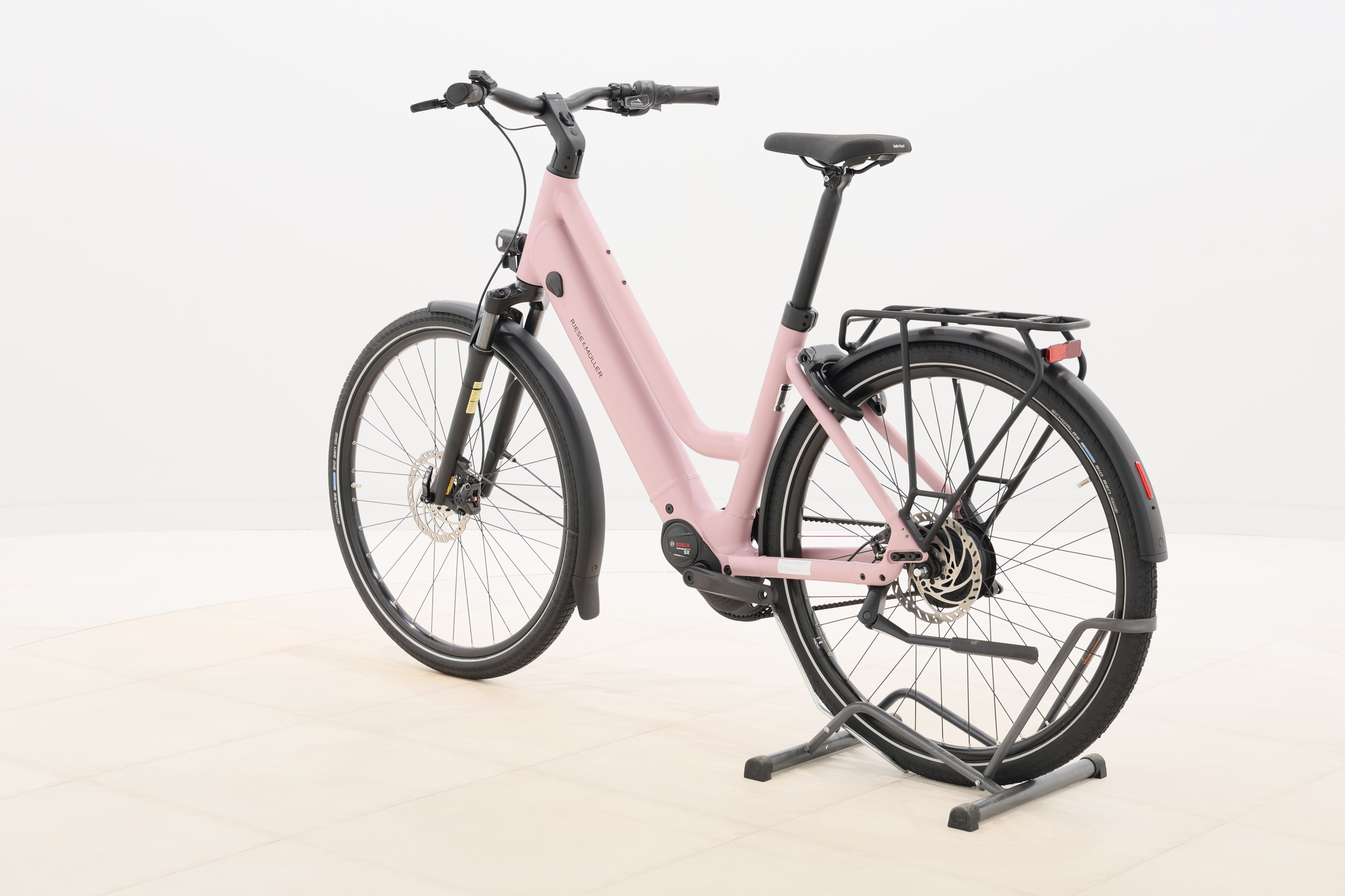 3db9e794-c979-4cd9-85a7-56c169e15e4e