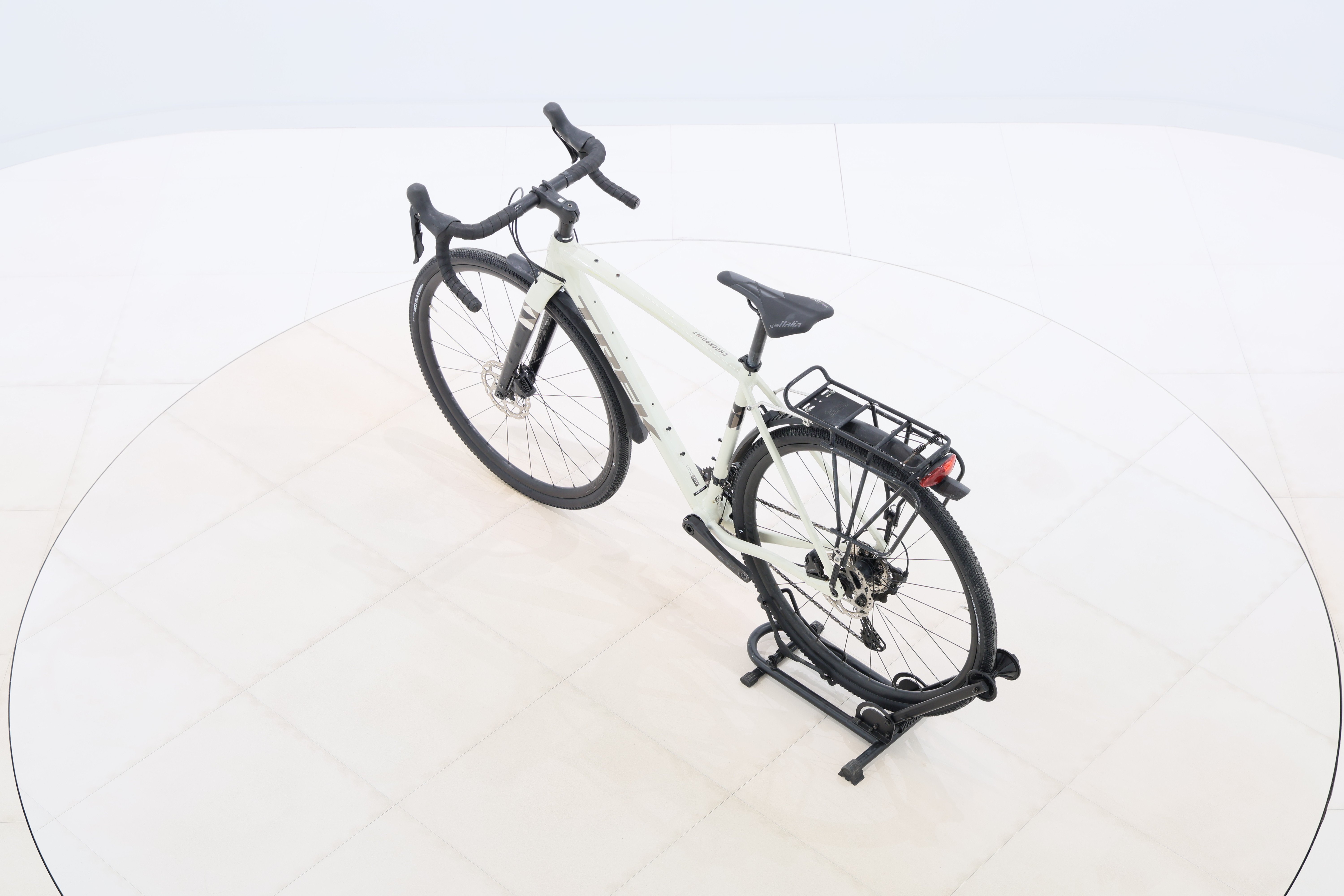 d052add8-0a87-43d2-ad0e-70ed2736b7d6