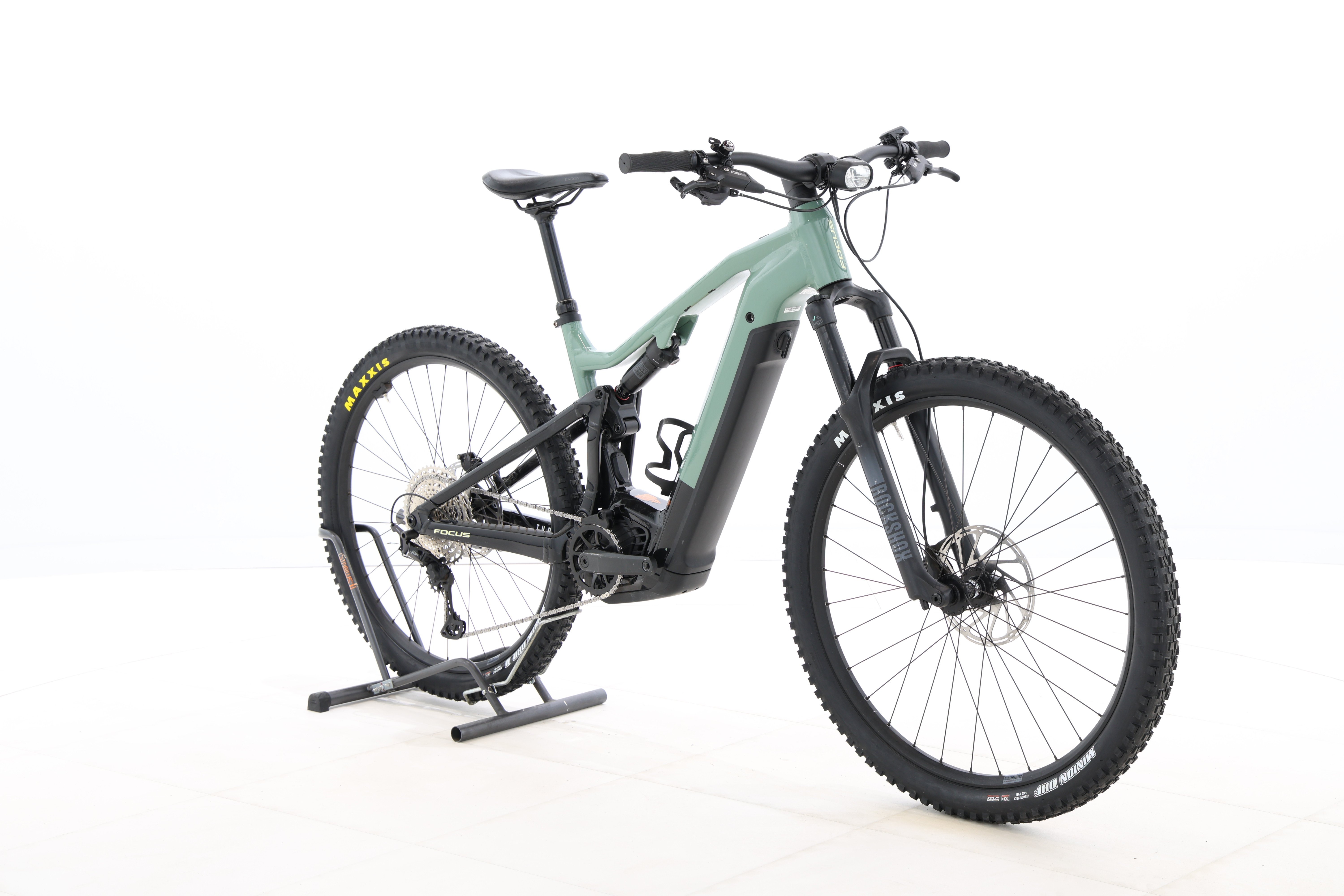 24516715-9e77-4942-b0e1-c525835270e5