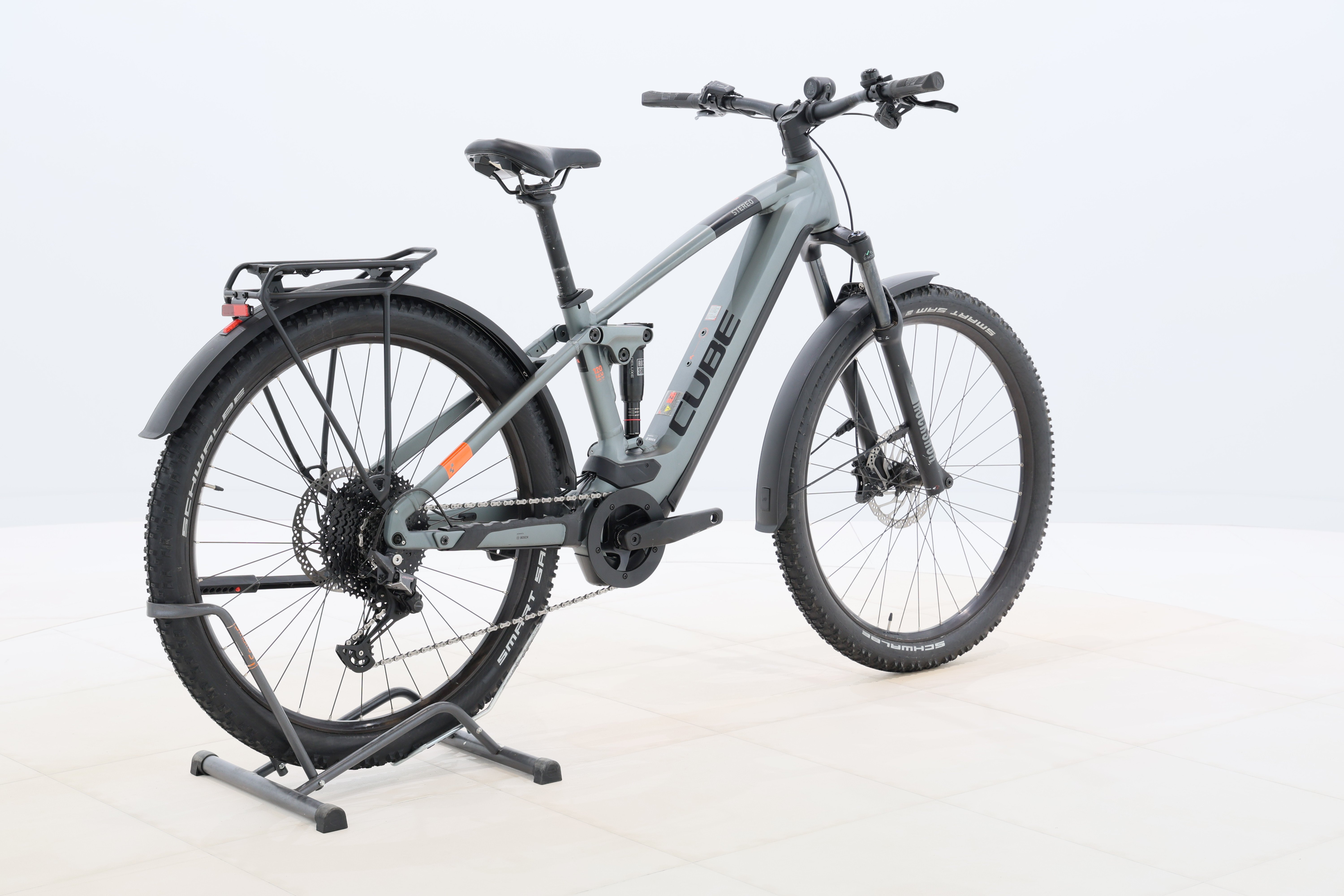 d6bd700d-f026-4633-bd70-d9e9f0cc2da1