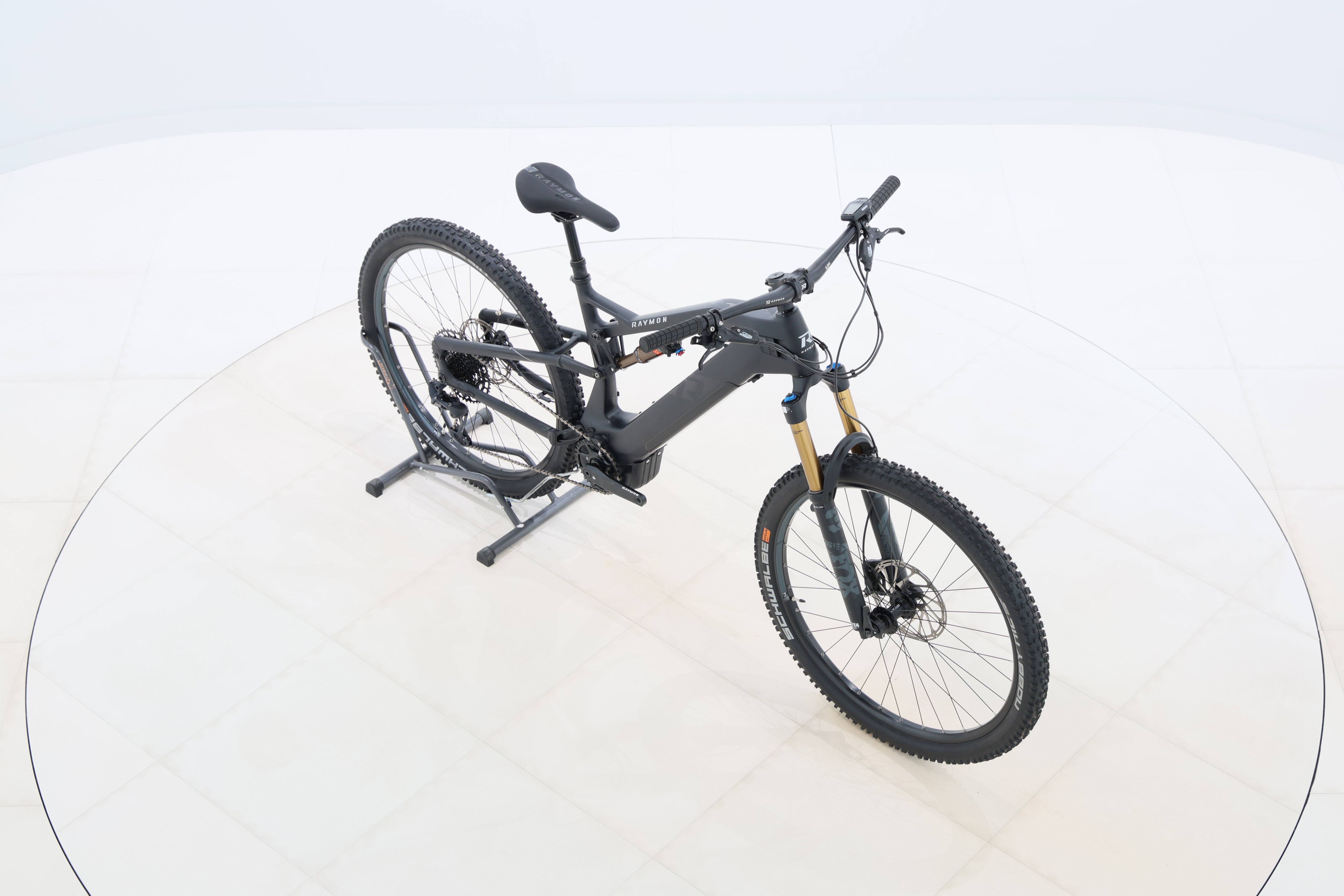 c55aa3a3-22ce-407f-a06c-3a195cabad3f