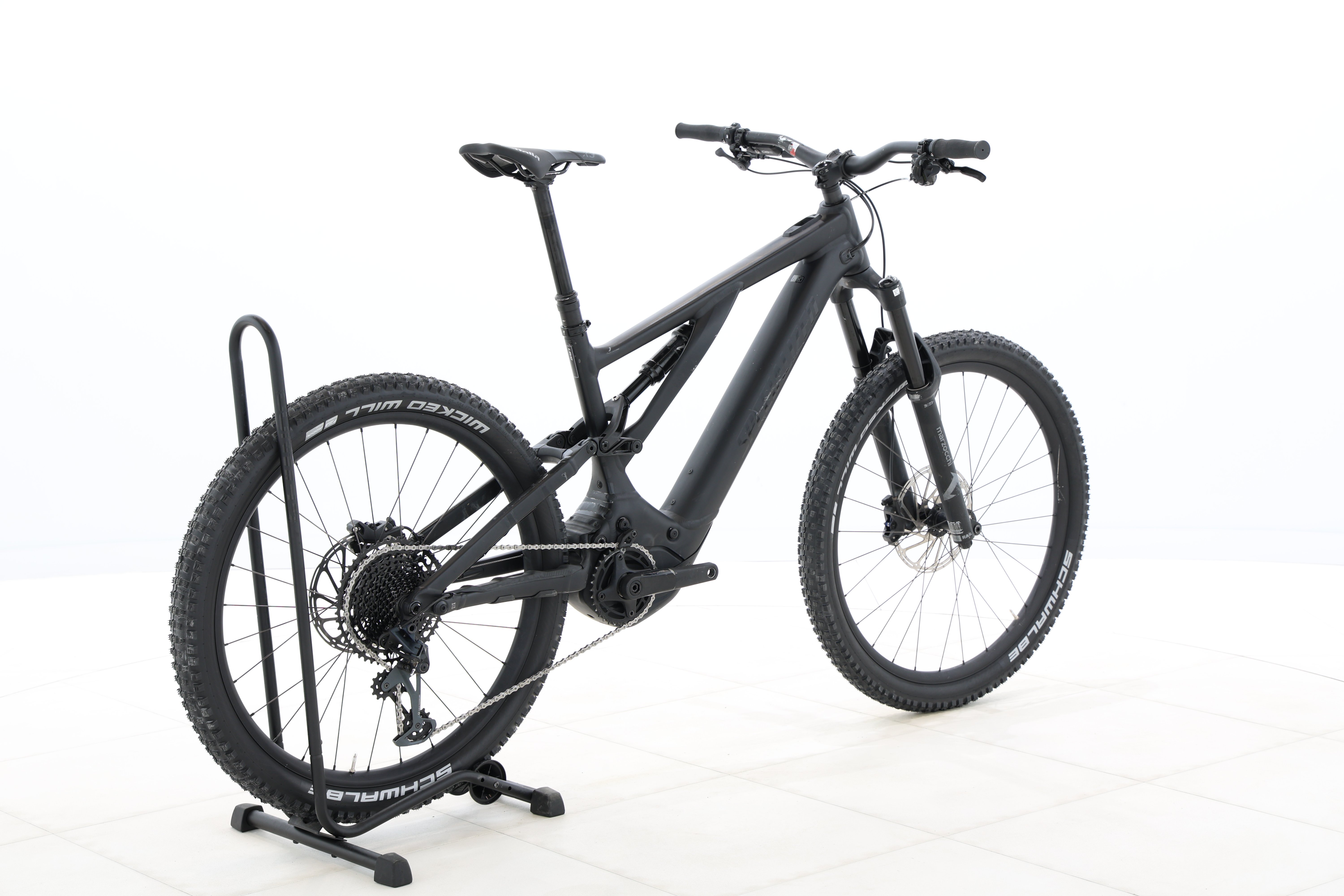 df0b311a-3d5b-49a8-b301-ae3b76e58722