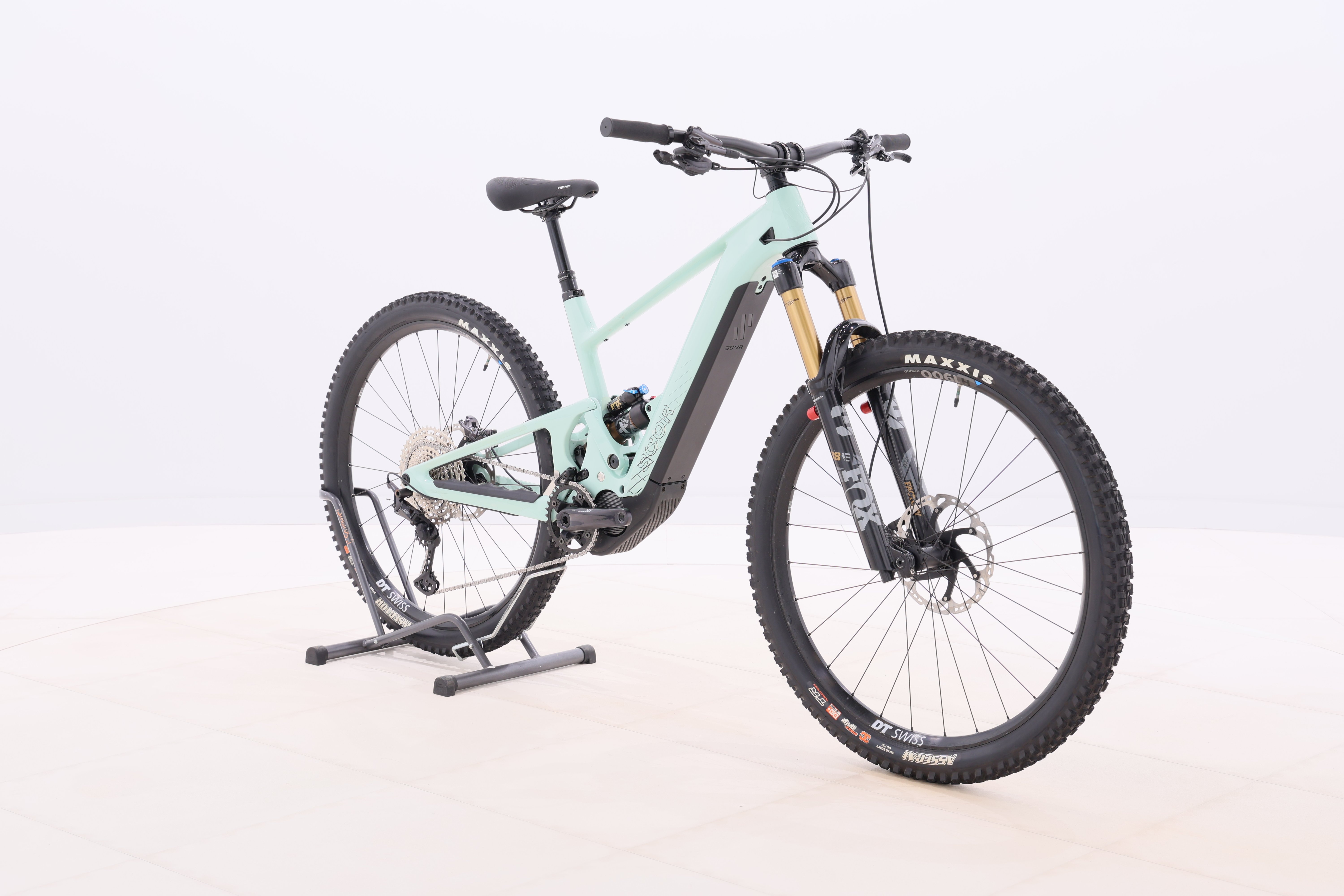 f0c726fe-b897-4fb2-8033-63041e97ce83